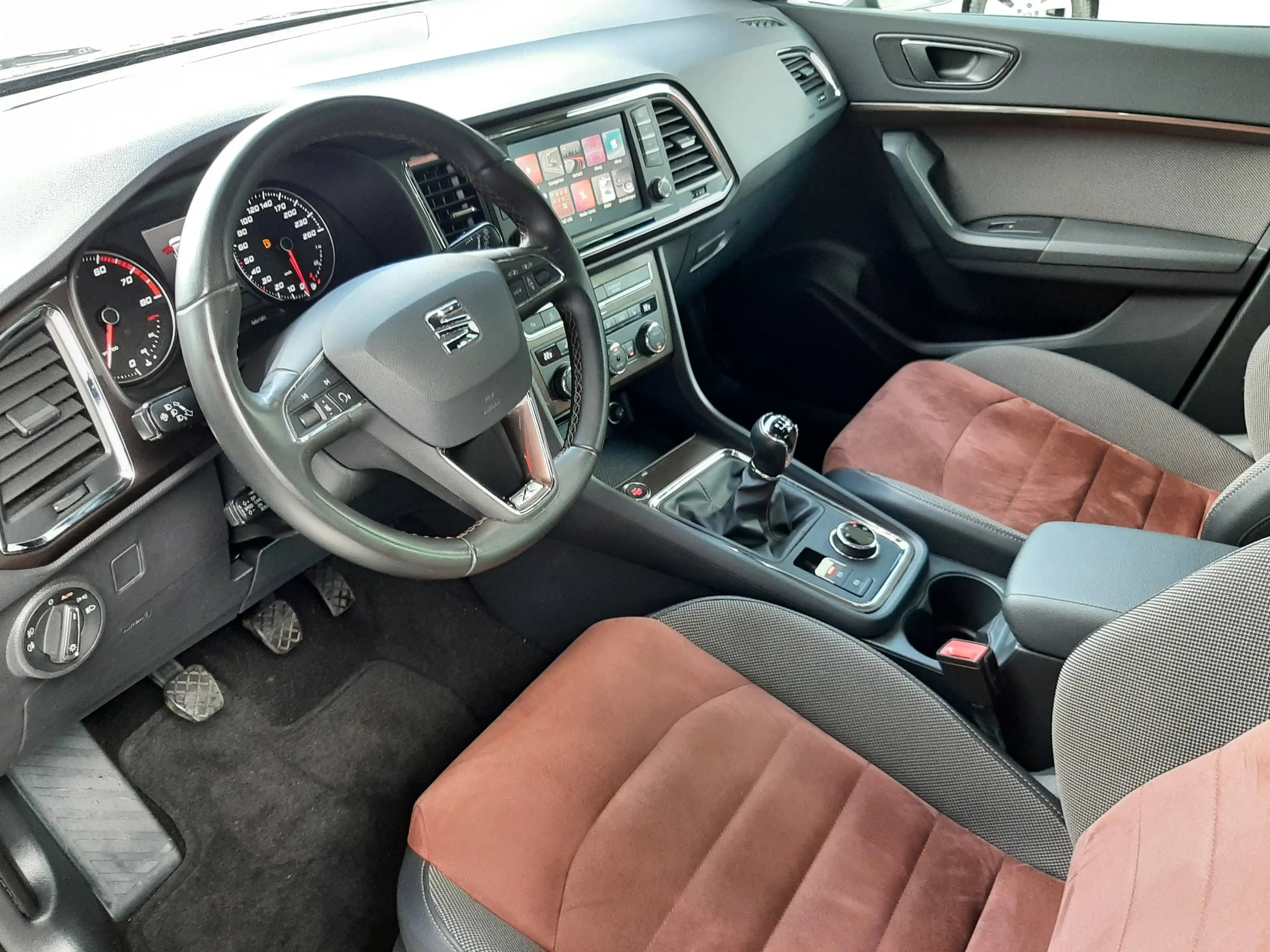 SEAT Ateca Xcellence *Ihr Seat Vertragspartner* — photo 13