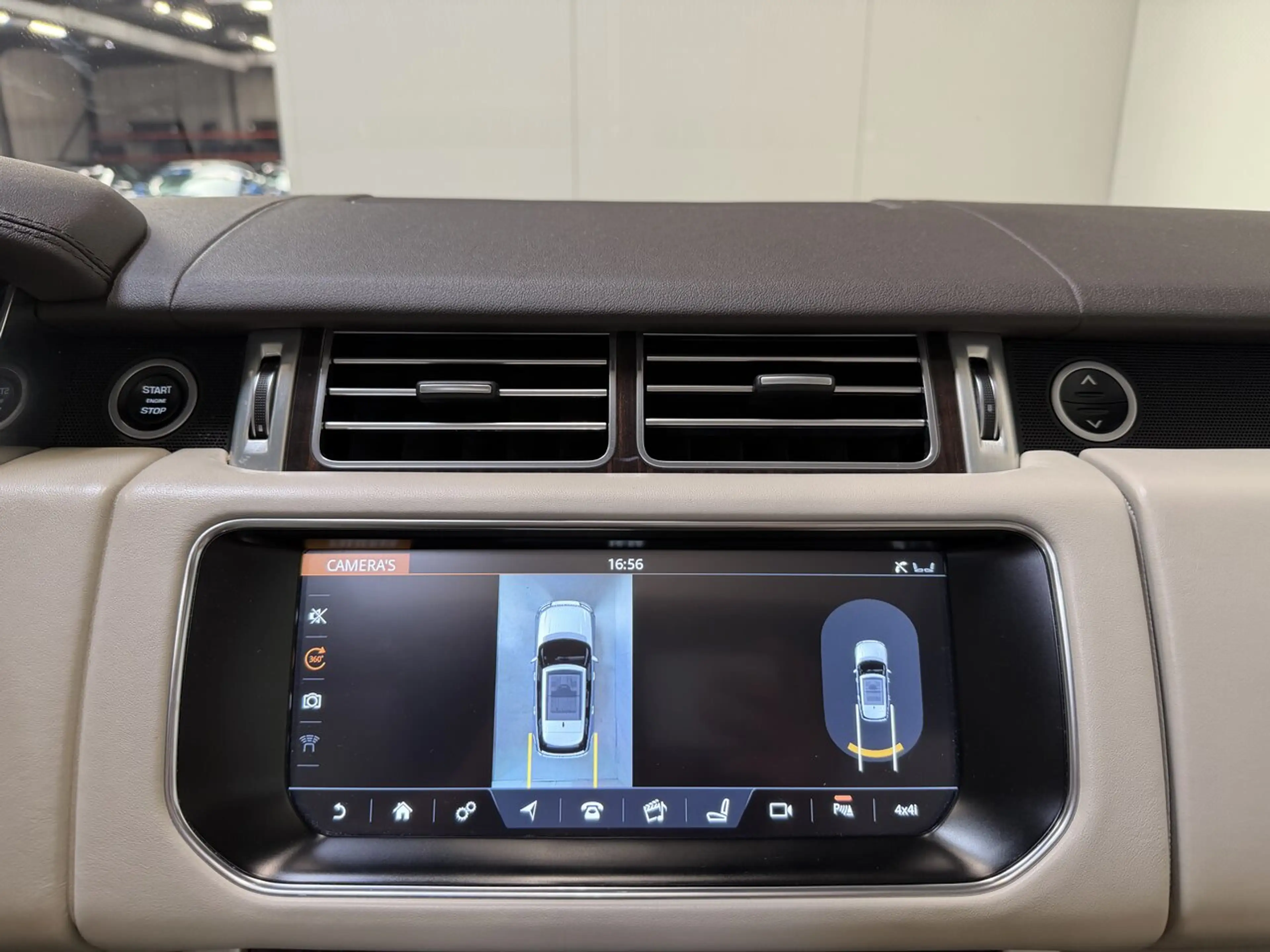 Land Rover Range Rover Vogue 3.0d - Pano - Meridian - Topstaat! 1Ste Eig! — photo 15