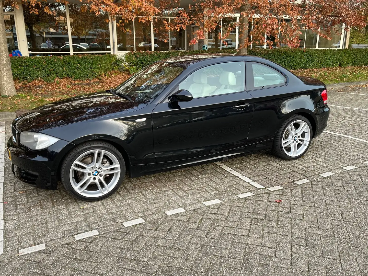 BMW 125 125i High Executive Чорний - 1