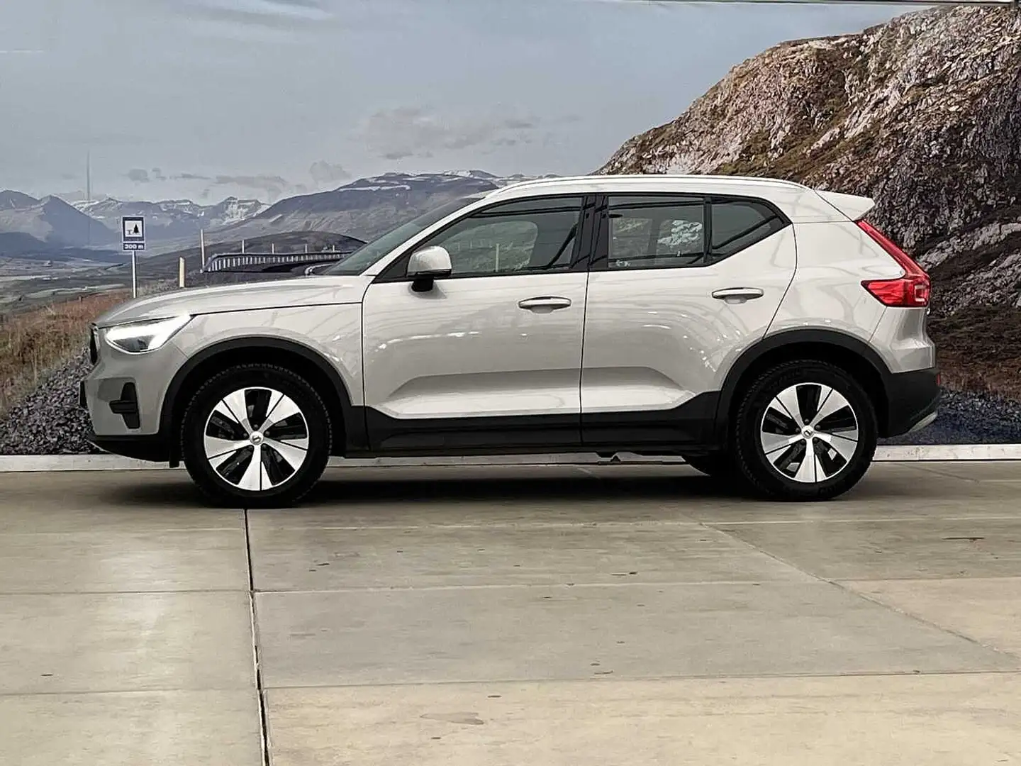 Volvo XC40 B3 BRIGHT + LEDER + WINTER + ... Silber - 2