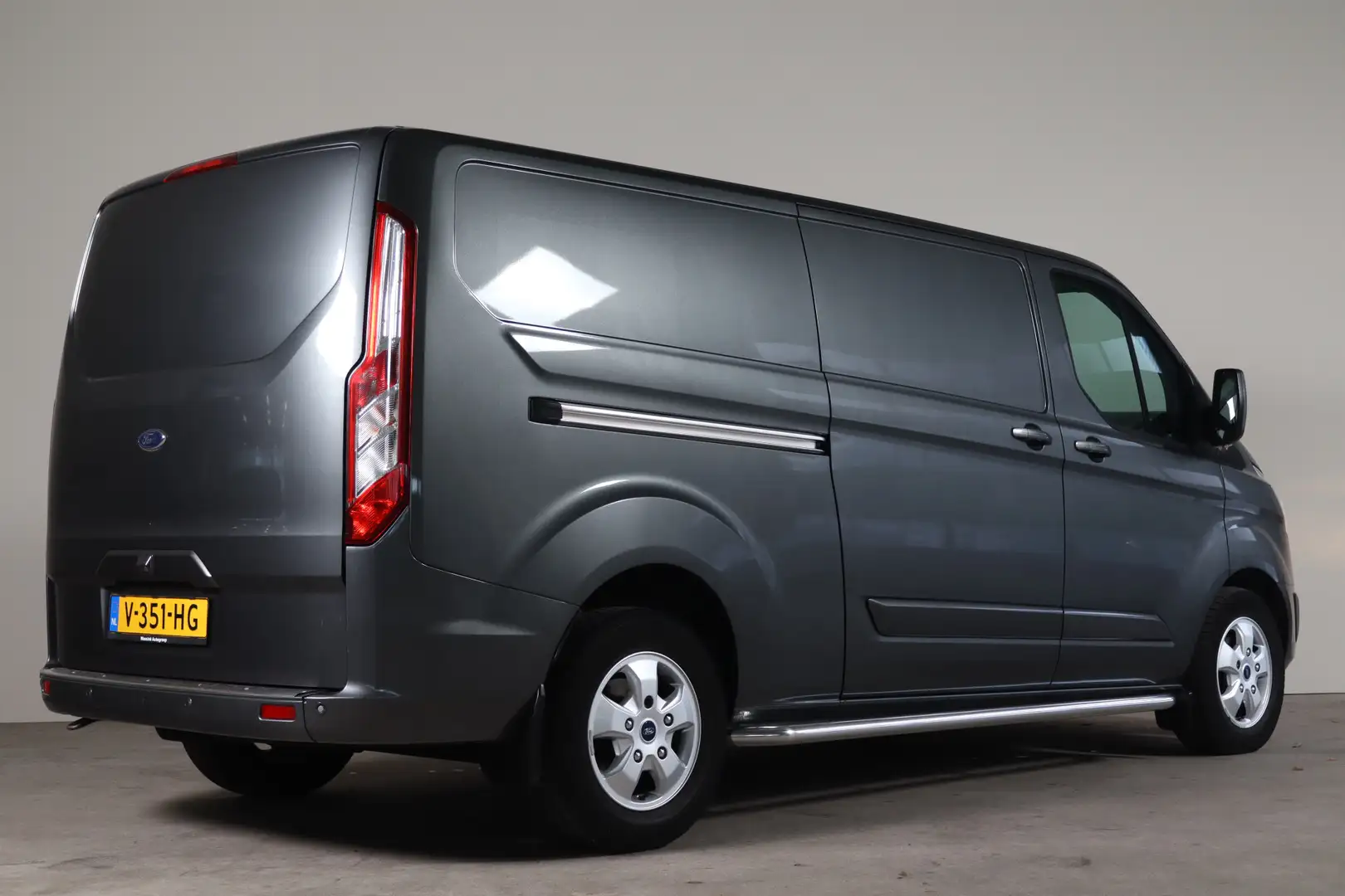 Ford Transit Custom BPM VRIJ!! 290 2.0 TDCI L2H1 Limited Leder I Camer Grey - 2