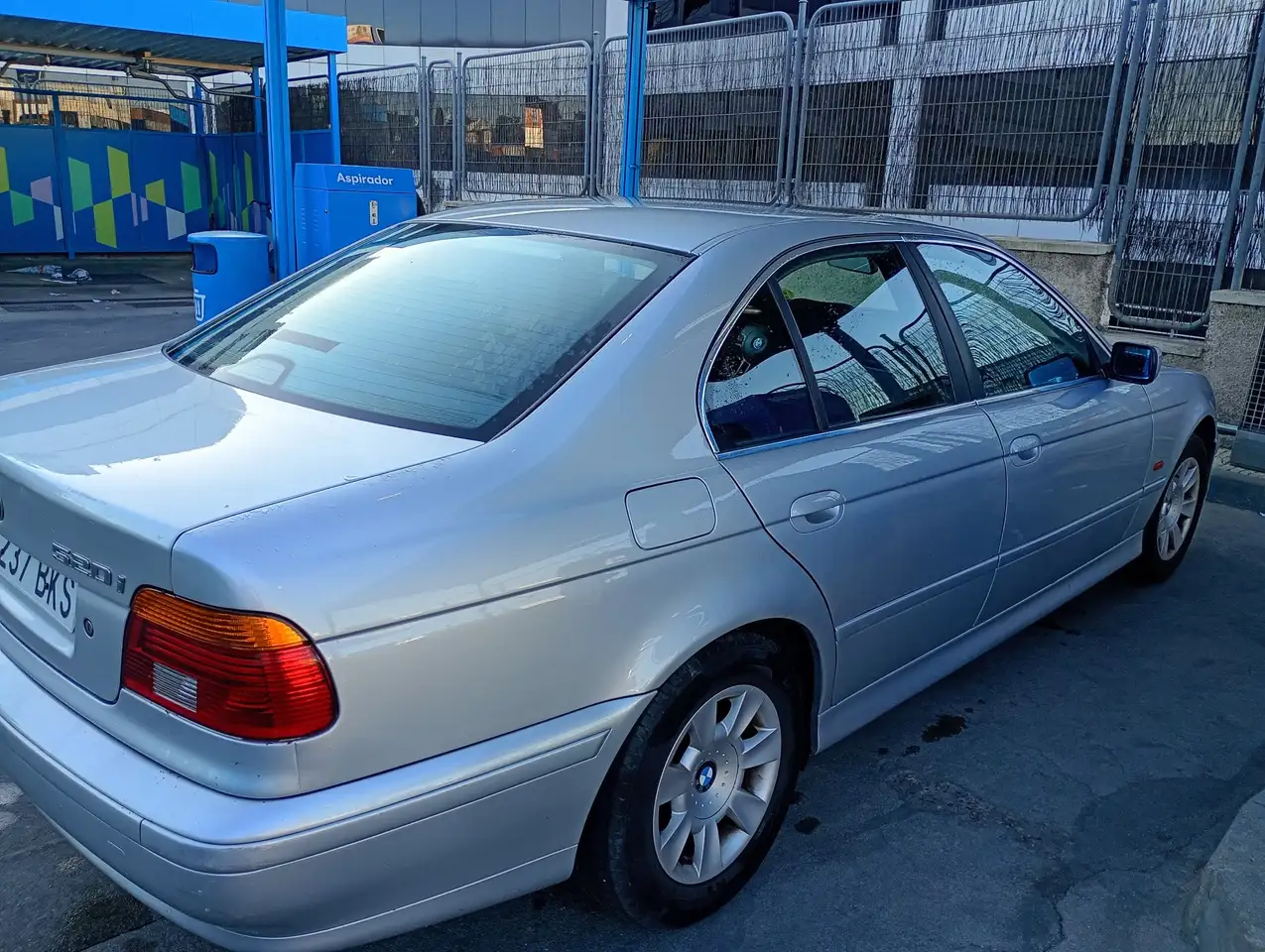 BMW 520i, foto 3