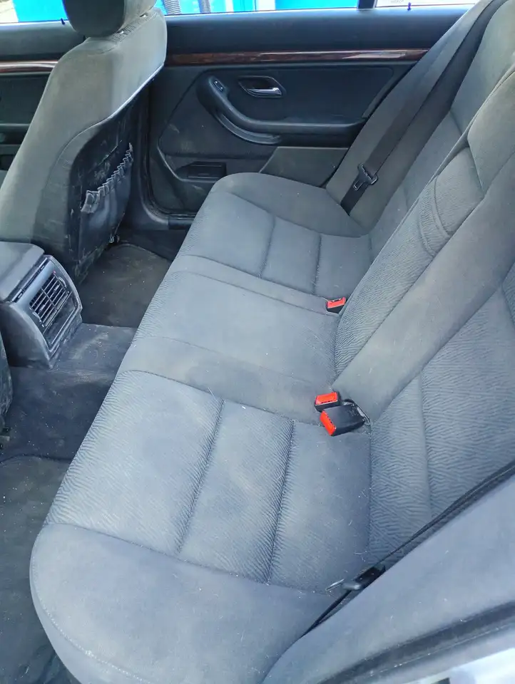 BMW 520i, foto 11