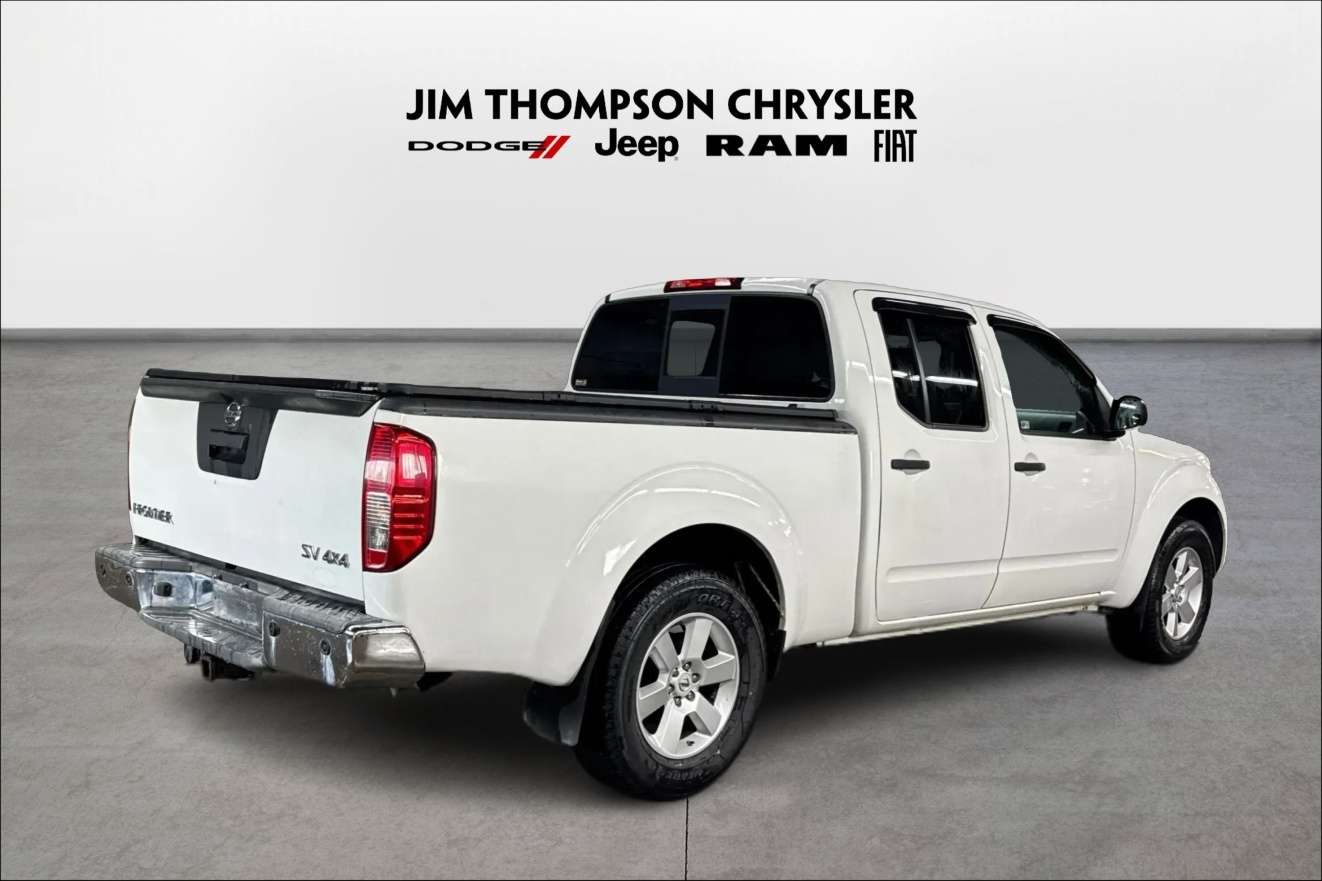 2016 Nissan Frontier SV  | 4.0L V6 Tonneau Cover Heated Seats — снимка 1
