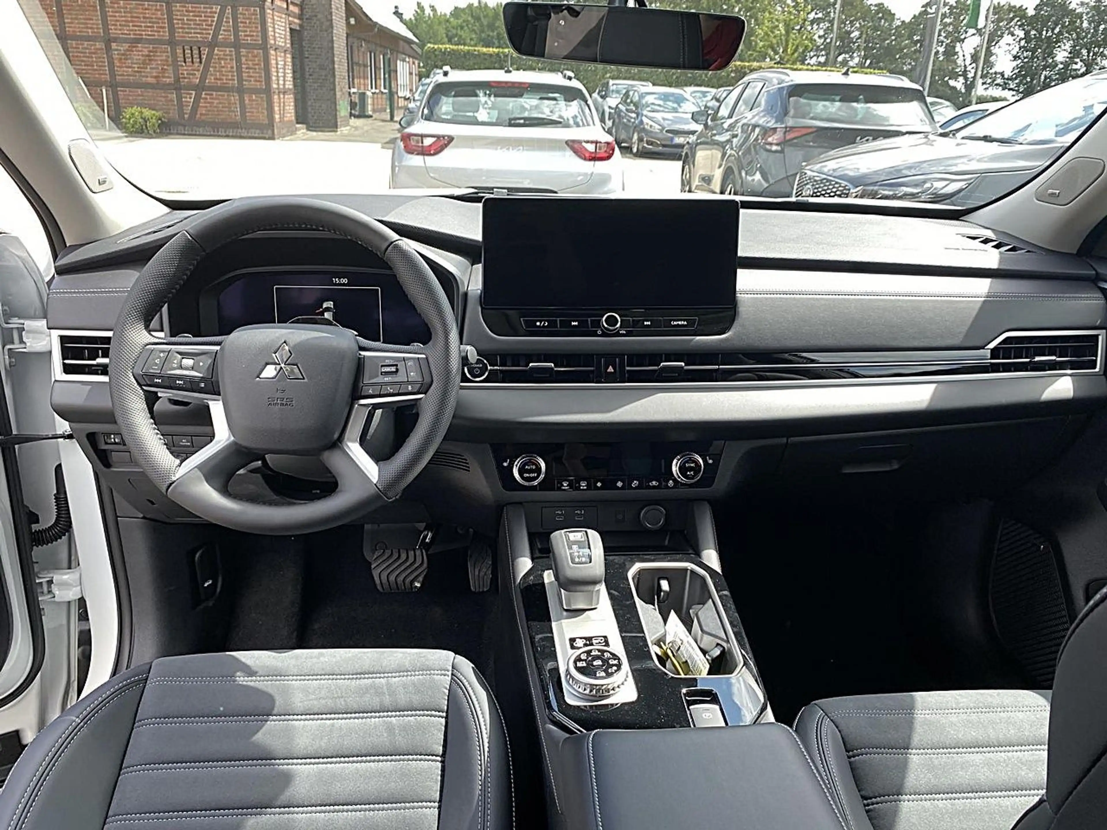 Mitsubishi Outlander Diamant PLUS 2,4l PHEV Carplay LED — photo 11