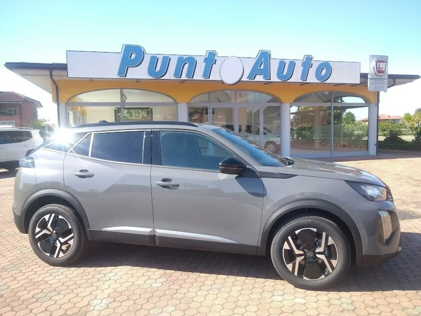 Peugeot 2008 PureTech 130 S&S EAT8 Allure *senza vincolo di fin Gris - 1