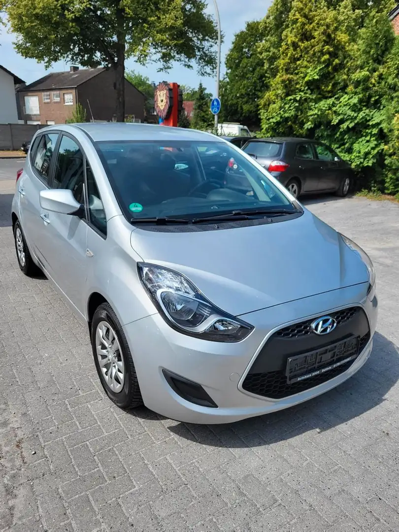 Hyundai iX20 / 1.Hand/ Topzustand Zilver - 1