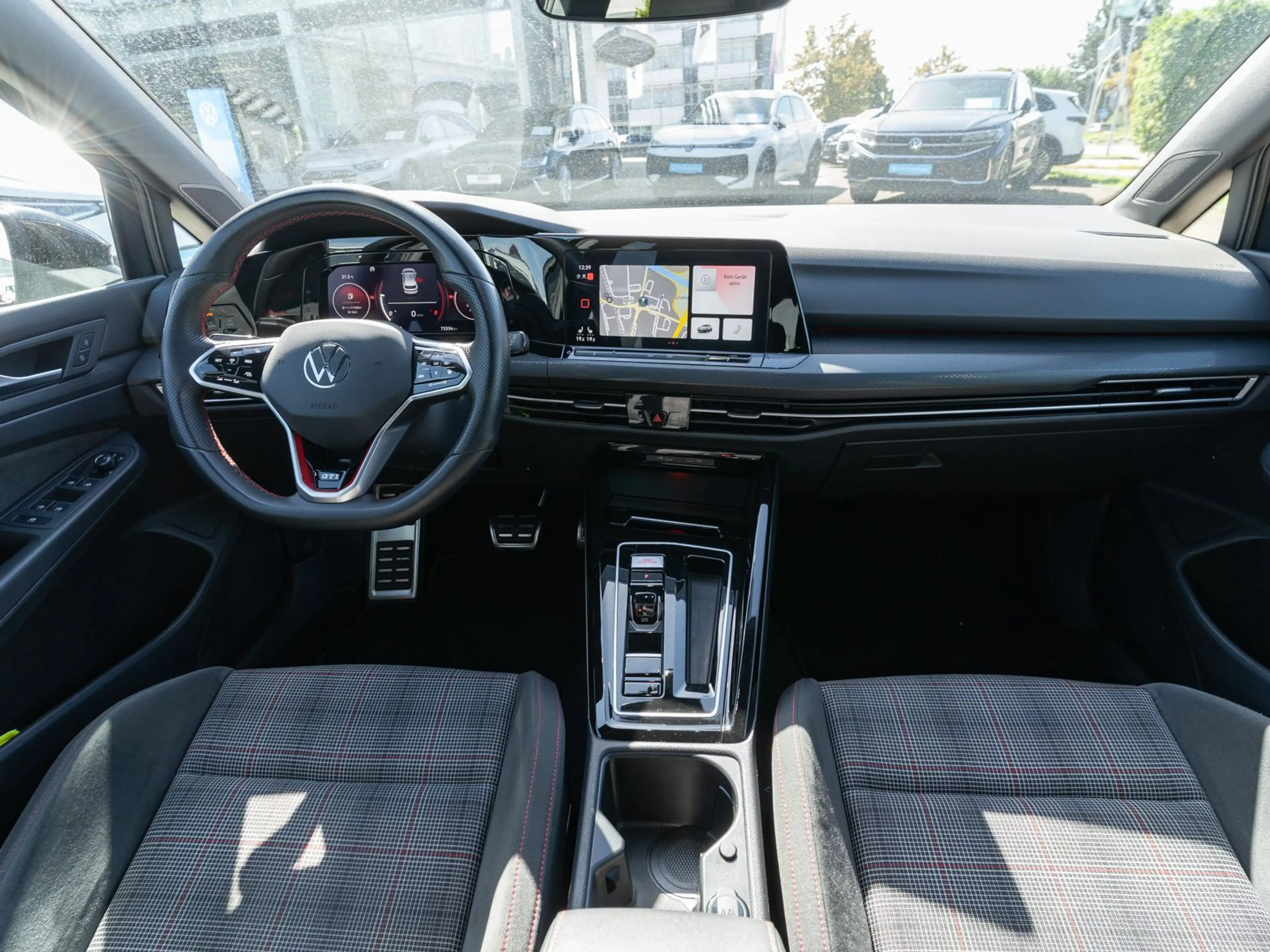 Volkswagen Golf GTI 2.0 TSI DSG LED Navi ACC PANO RFK SHZ — photo 7
