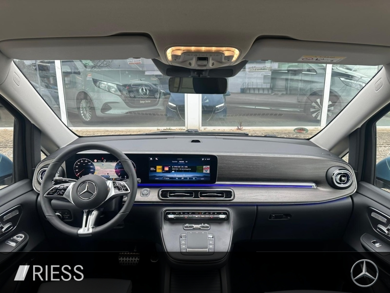 Mercedes-Benz CLA 45 AMG V 300 d ALLRAD/AVANTGARDE/360°KAM/AHK/STANDHEIZ — photo 10