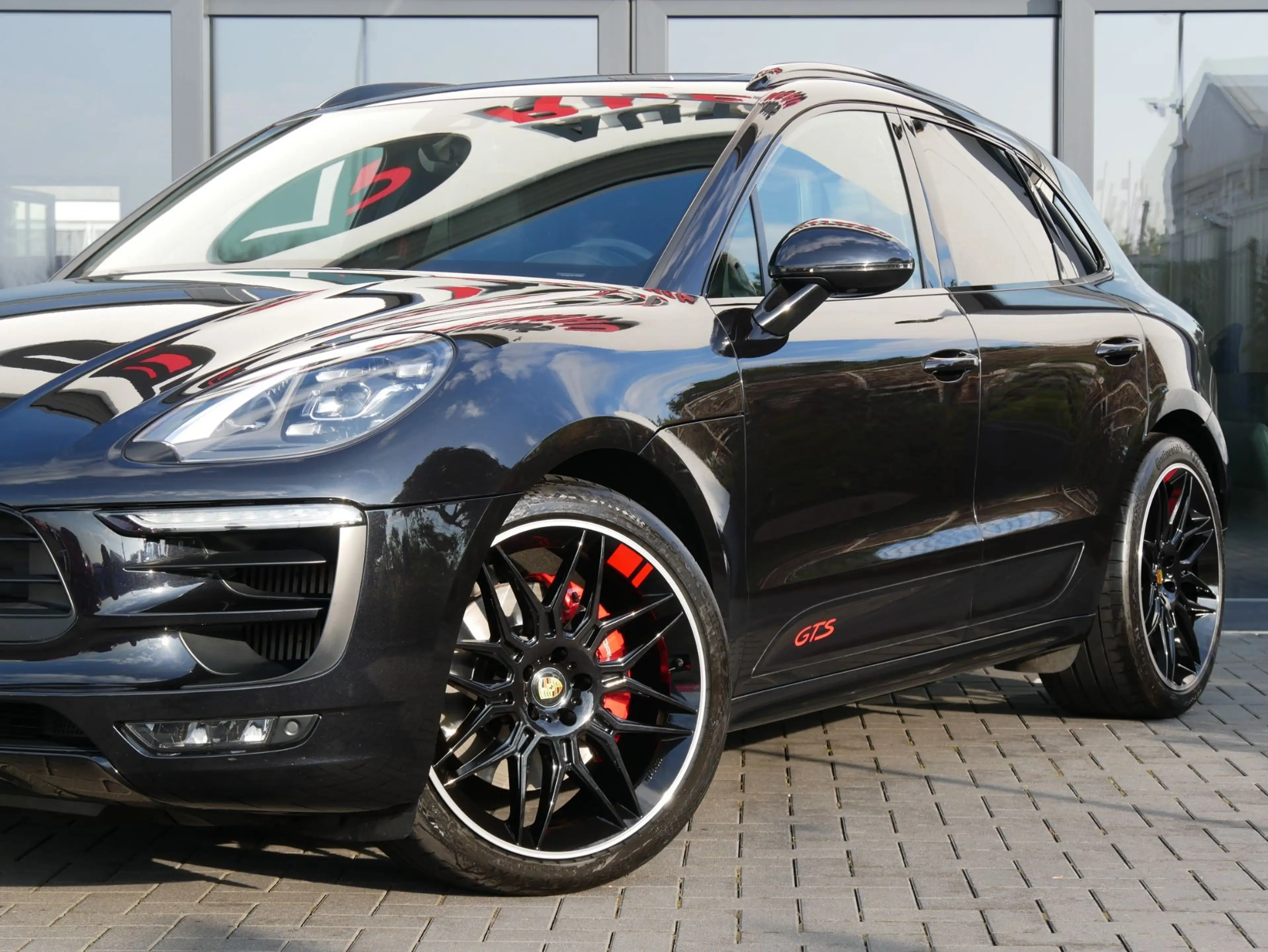 Porsche Macan GTS 3.0 PANO CHRONO BOSE STANDHEIZUNG 21" — photo 3