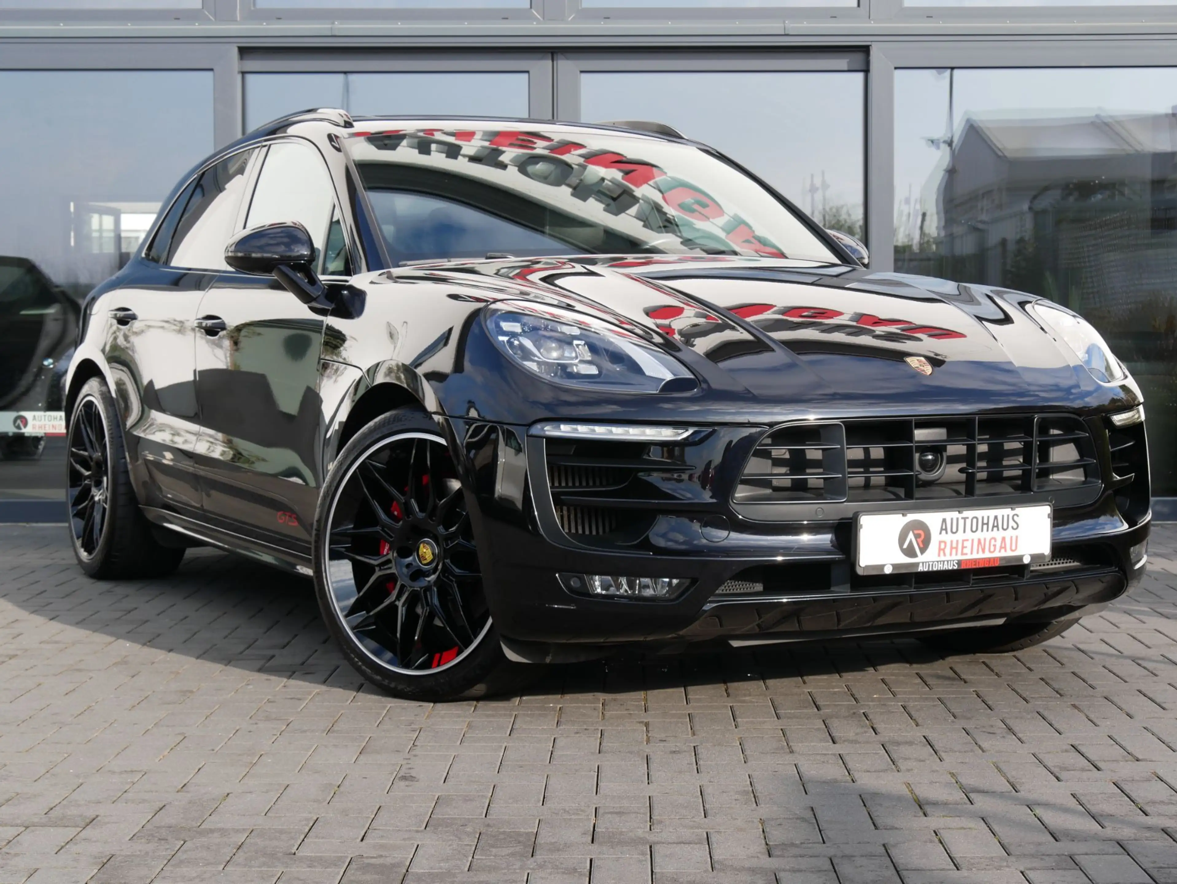 Porsche Macan GTS 3.0 PANO CHRONO BOSE STANDHEIZUNG 21" — photo 5