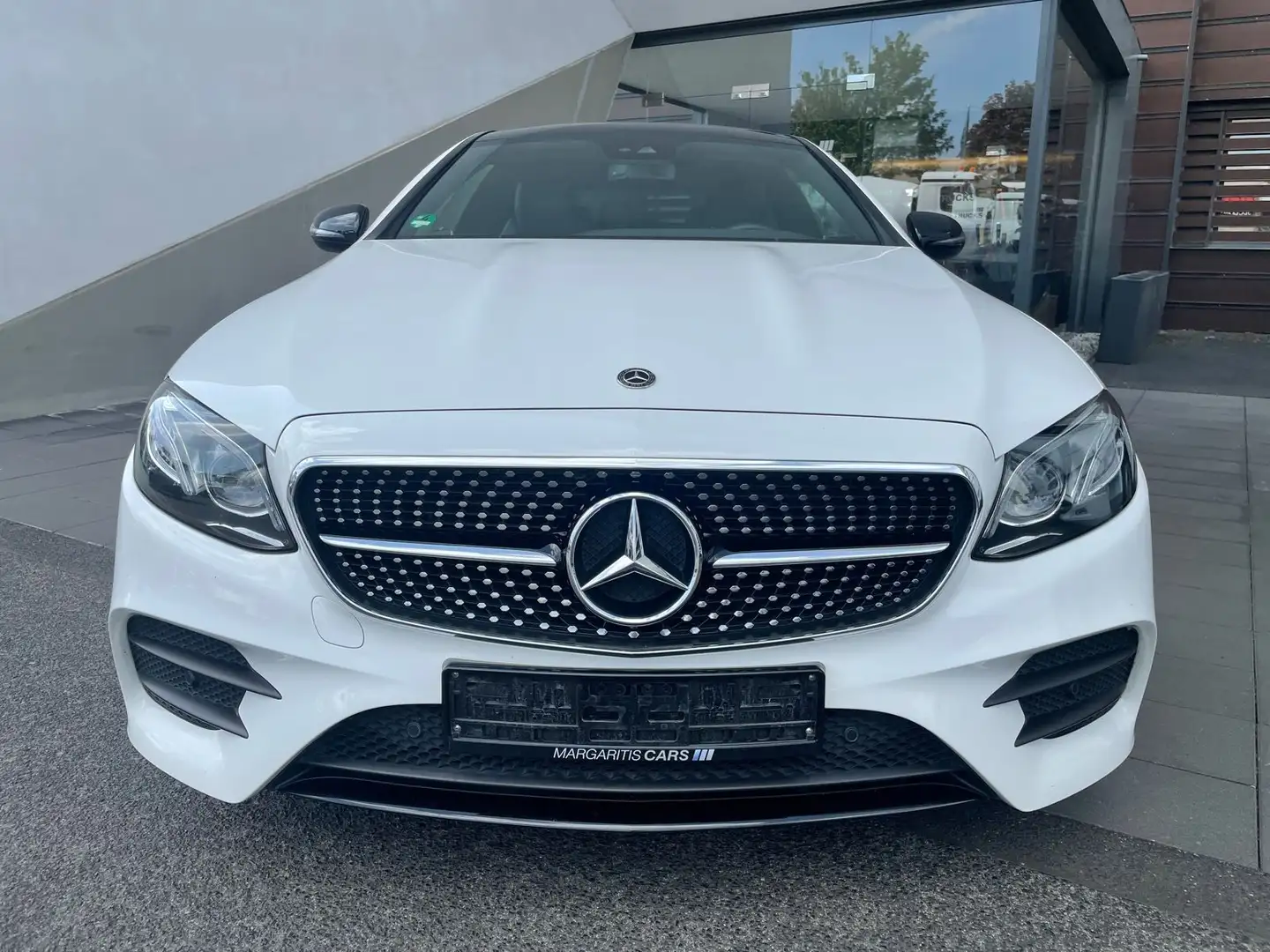 Mercedes-Benz E 400 E400d 4Matic/AMG/Pano/Burmester/Comand/20" Wit - 2