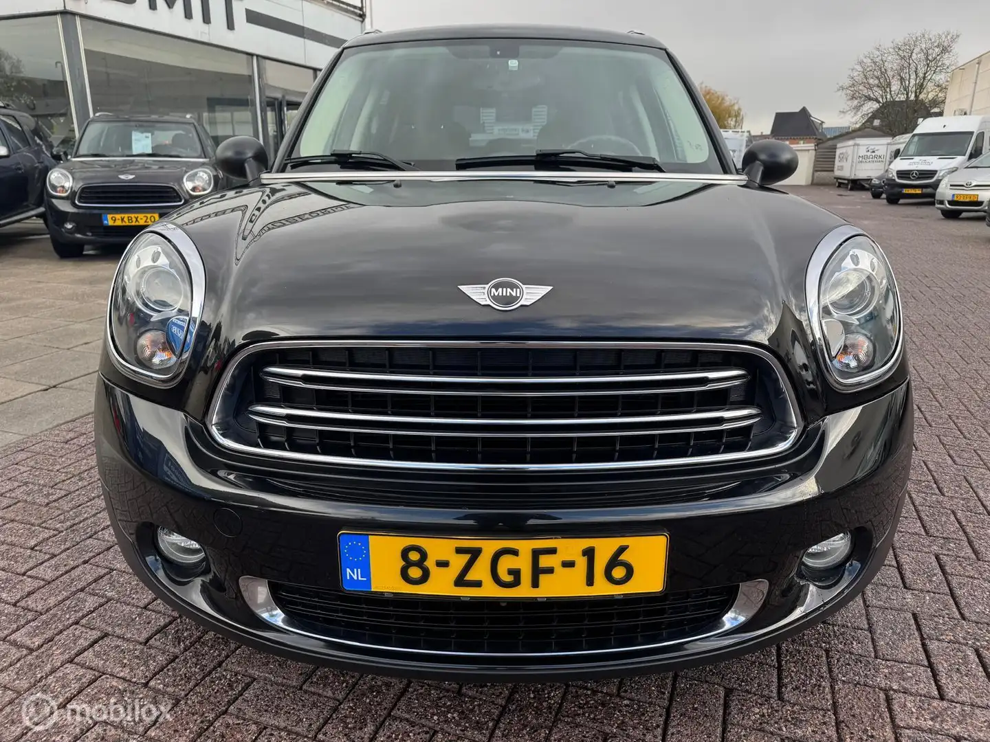 MINI Countryman 1.6 Knockout Edition Nav/Xenon/PDC/NLAu Schwarz - 2
