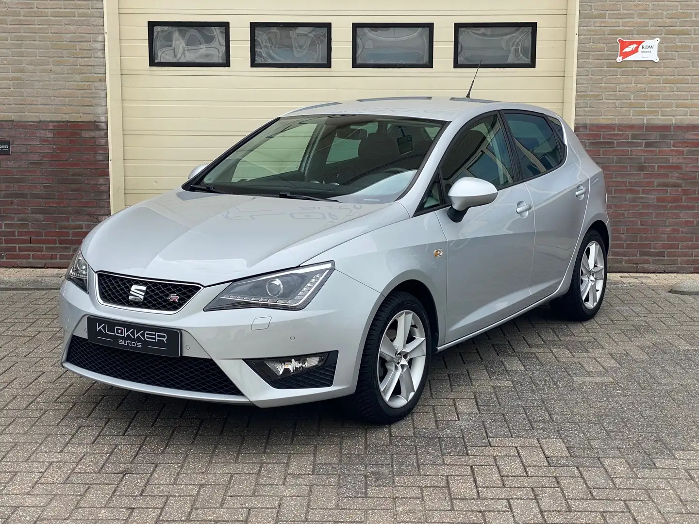SEAT Ibiza 1.0 EcoTSI FR Connect 12 MND garantie | Carplay | Gris - 1