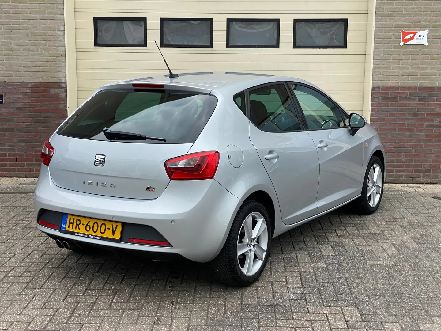 SEAT Ibiza 1.0 EcoTSI FR Connect 12 MND garantie | Carplay | Gris - 2