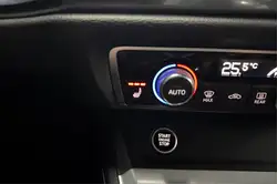 Audi Q3 снимка Audi Q3