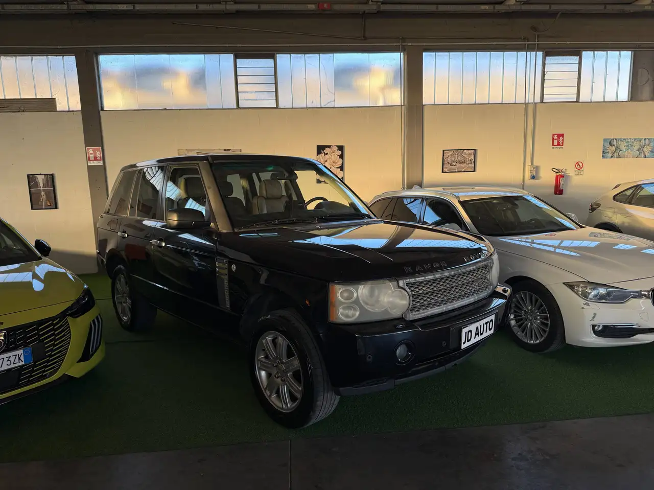 Land Rover Range Rover Range Rover III 2002 3.6 tdV8 Vogue auto — photo 1 of 7