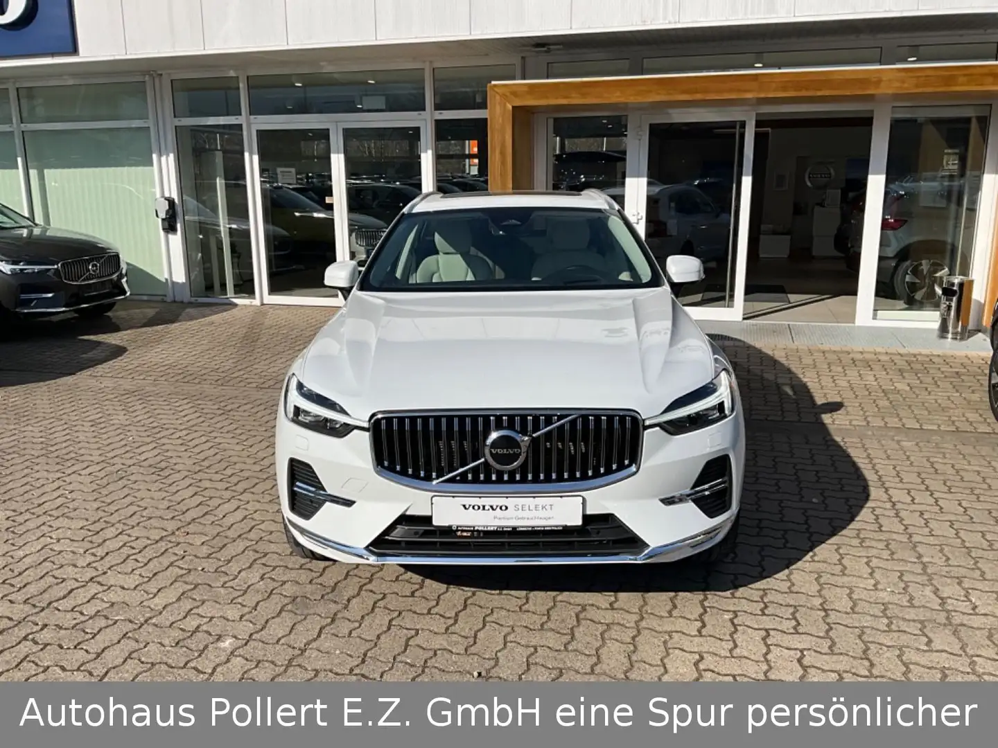 Volvo XC60 B5 AWD Mild Hybrid Benzin Inscription Bianco - 2