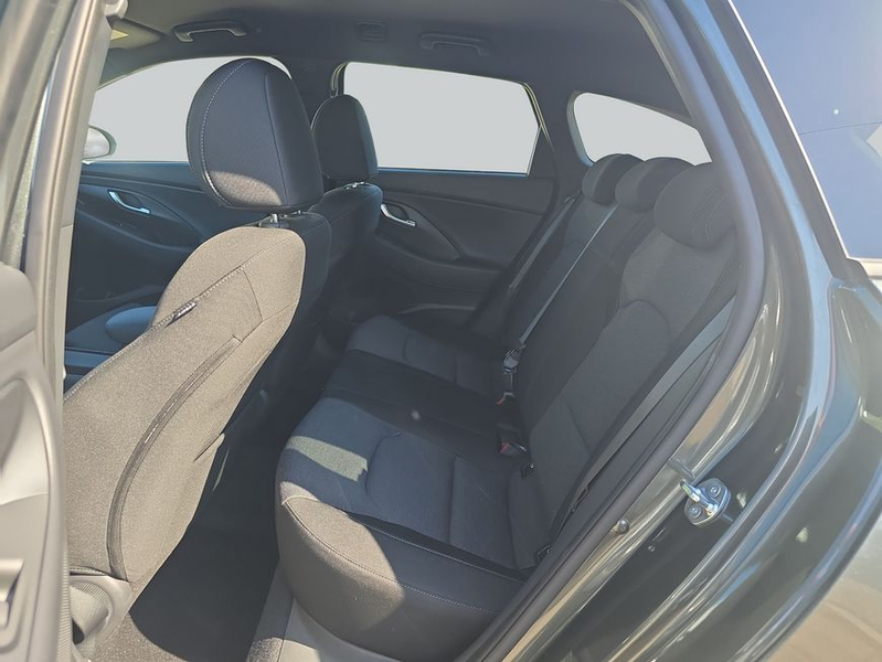 Hyundai i30 Kombi 1.0 T-GDI DCT Connect & Go**LED/Navi** — photo 11