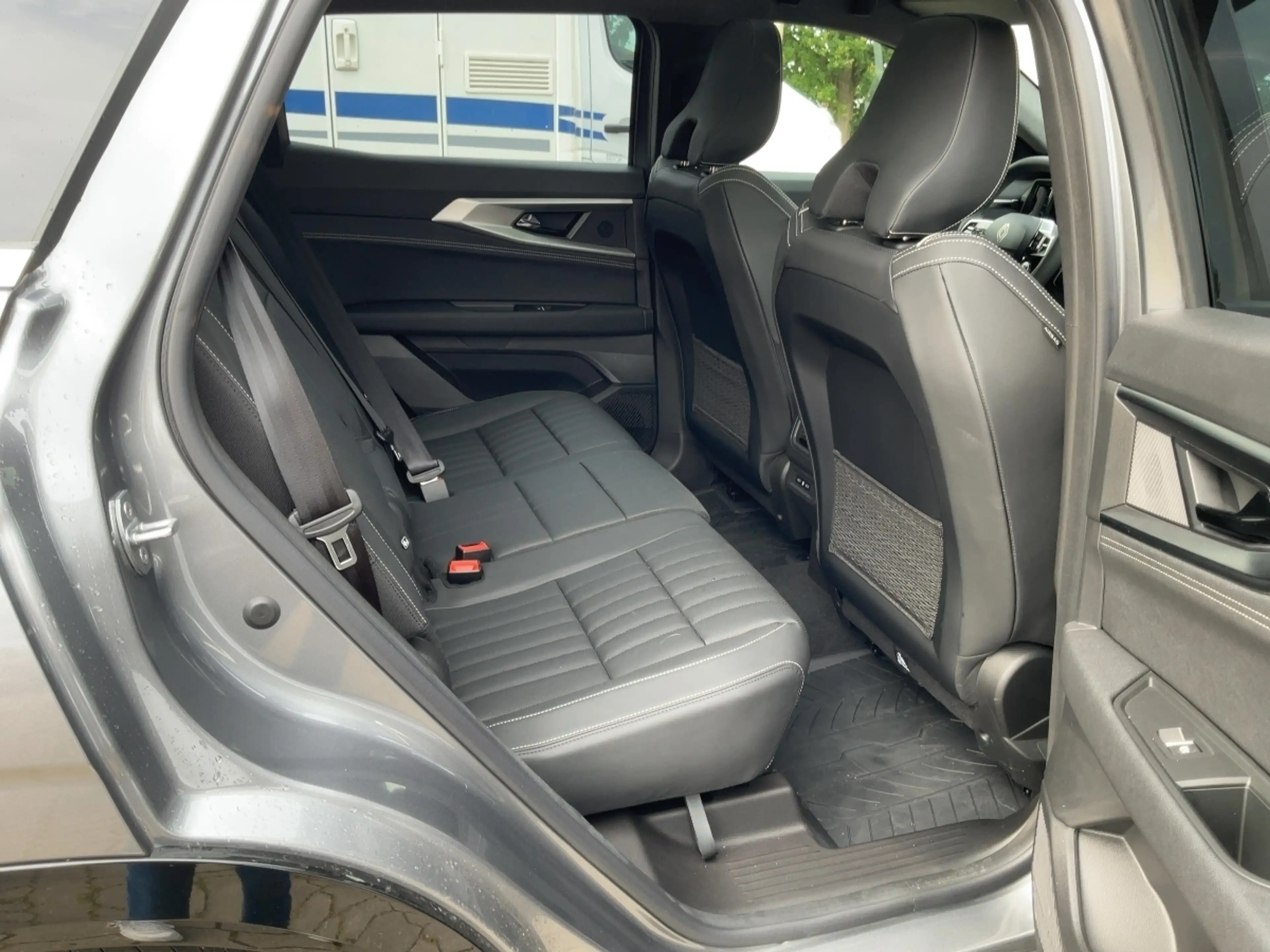 Renault Espace 6 Iconic E-Tech Full Hybrid 200 5-Sitzer — photo 12