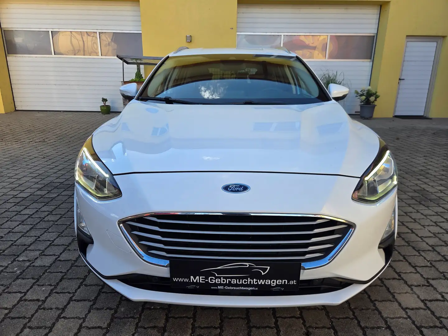 Ford Focus *LED/NAVI/ACC/SPORTSITZE/SPURHALTEASSISTENT* Weiß - 2