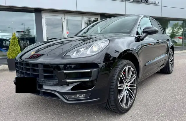 Porsche Macan view 9