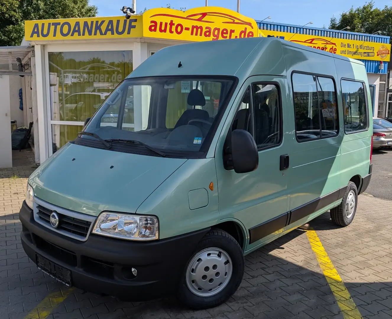 Fiat Ducato Luxusbus/Hochdach 2.8 JTD*1.Hand*AUT*8-Si Grün - 1
