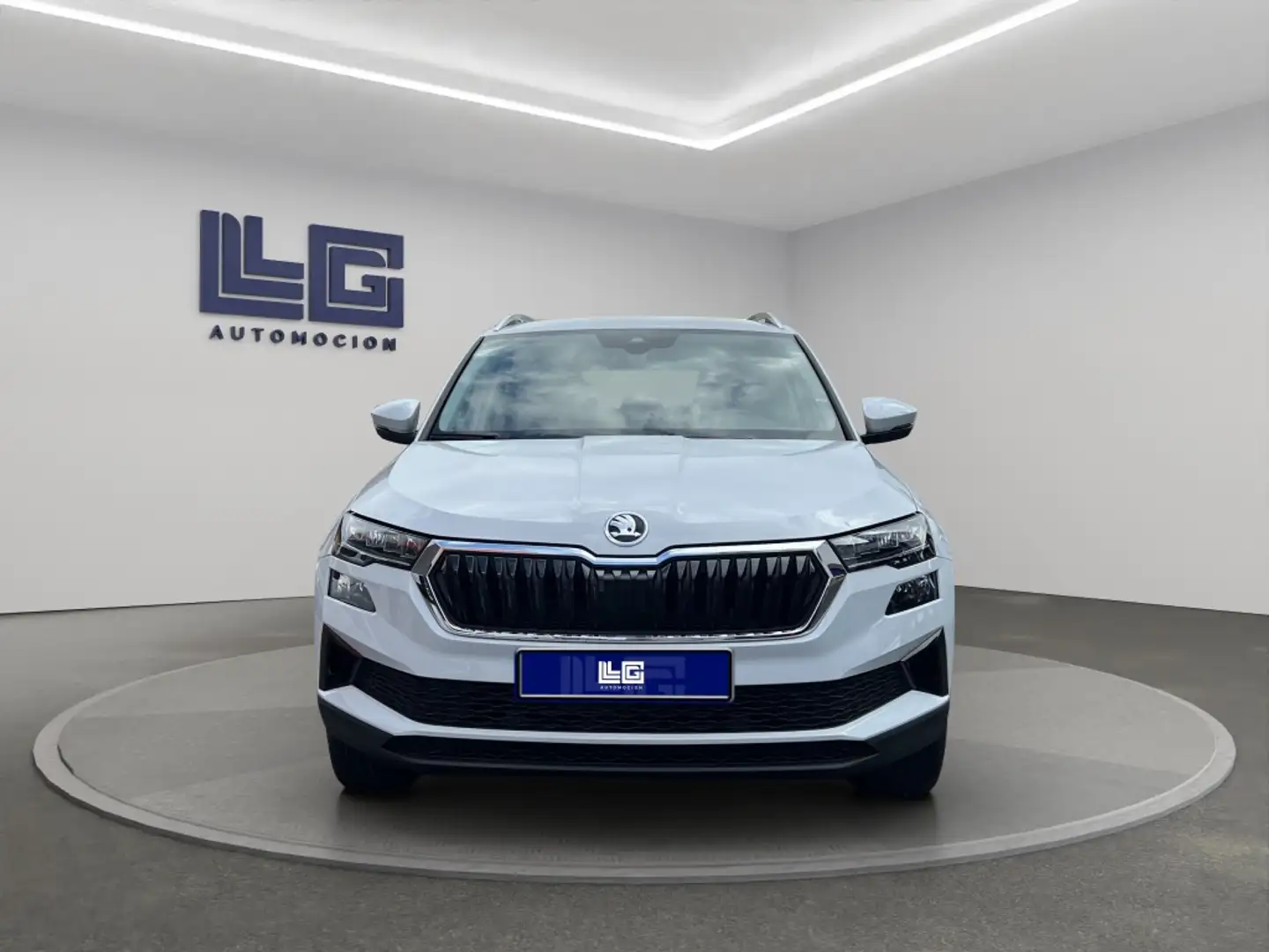 Skoda Karoq 1.0 TSI Selection Blanco - 2