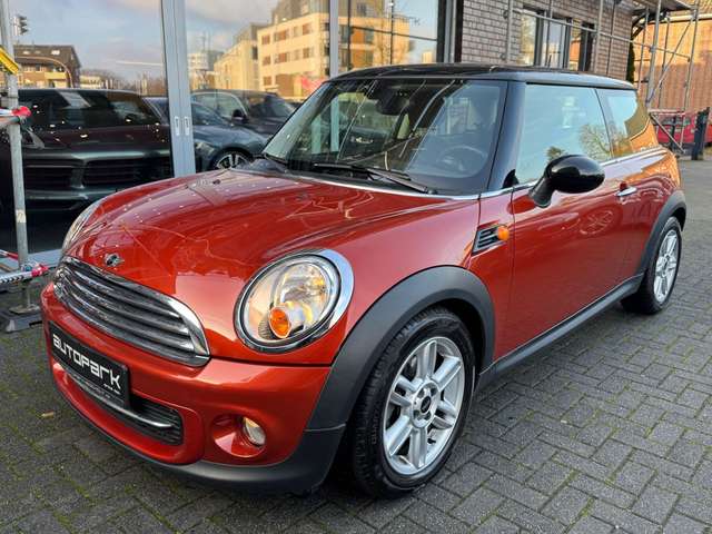 Imagine MINI Cooper Automatik Modellpflege TÜV NEU