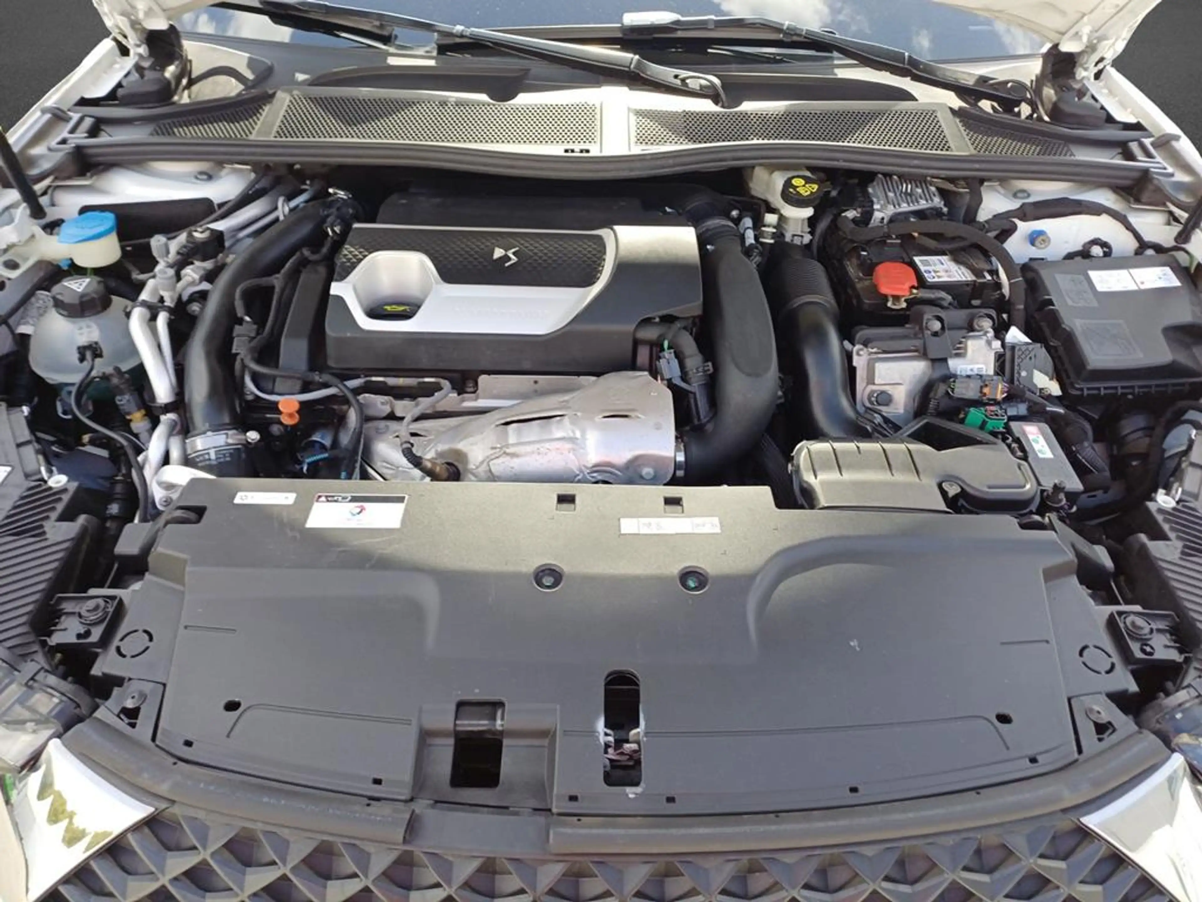 DS Automobiles DS 4 E-Tense Bastille — photo 5