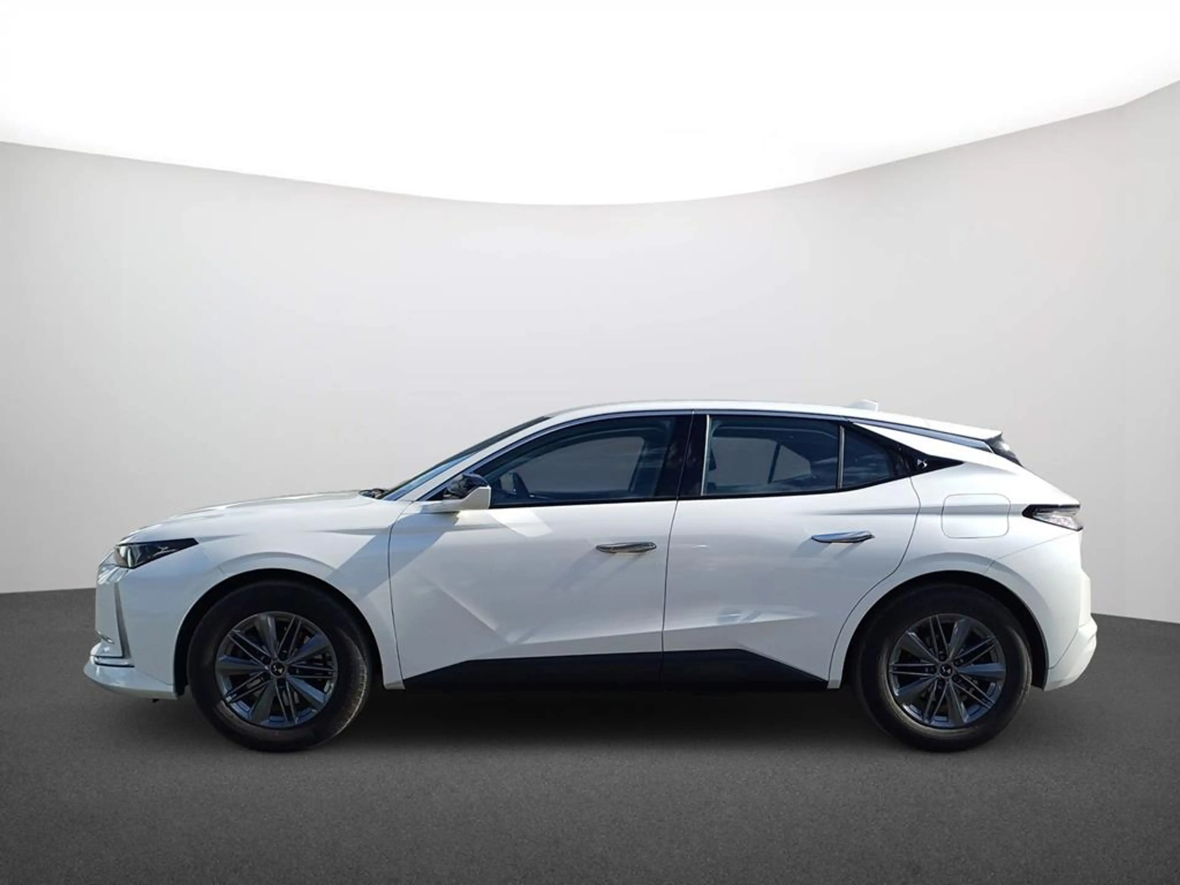 DS Automobiles DS 4 E-Tense Bastille — photo 4