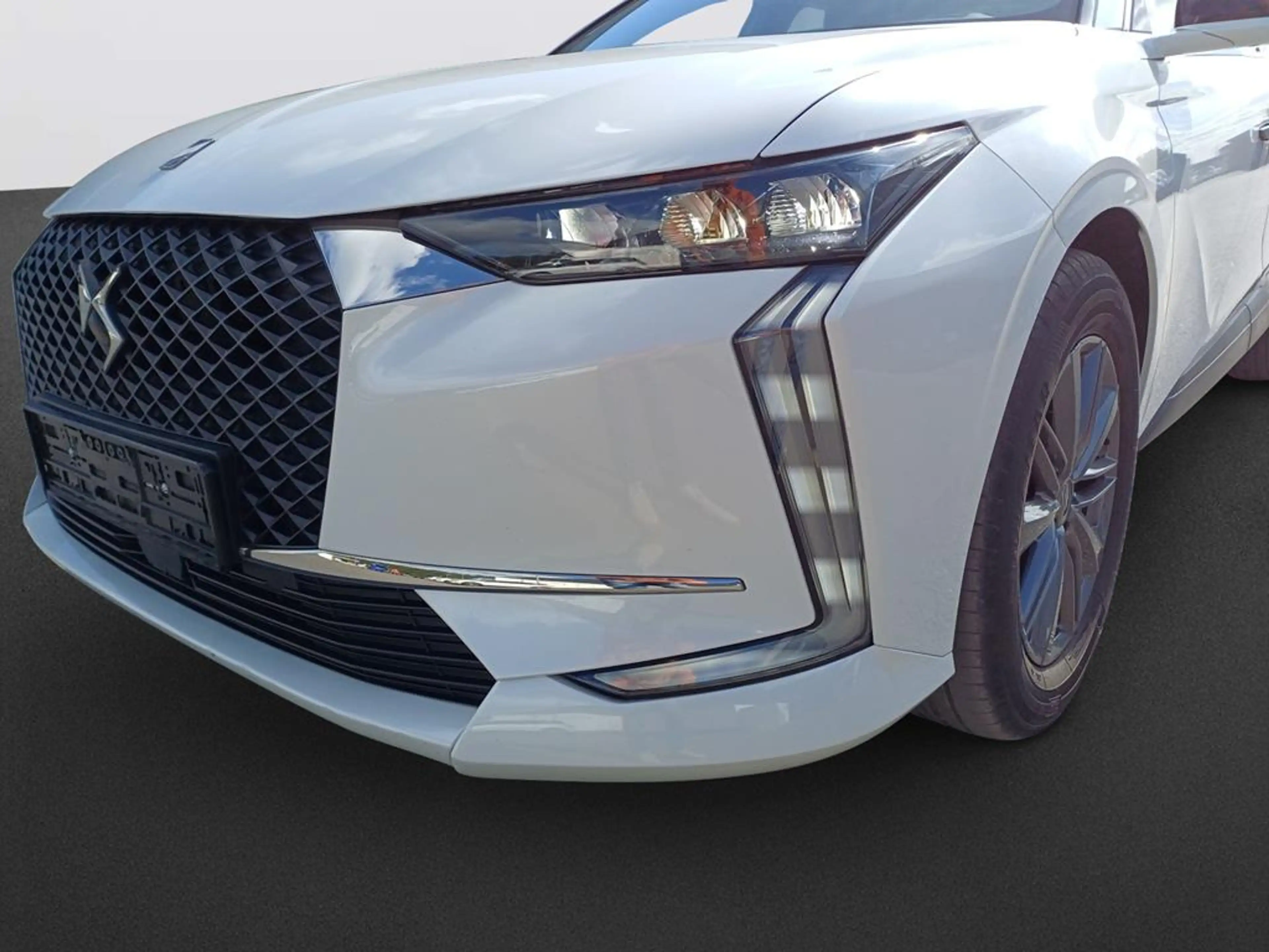 DS Automobiles DS 4 E-Tense Bastille — photo 9