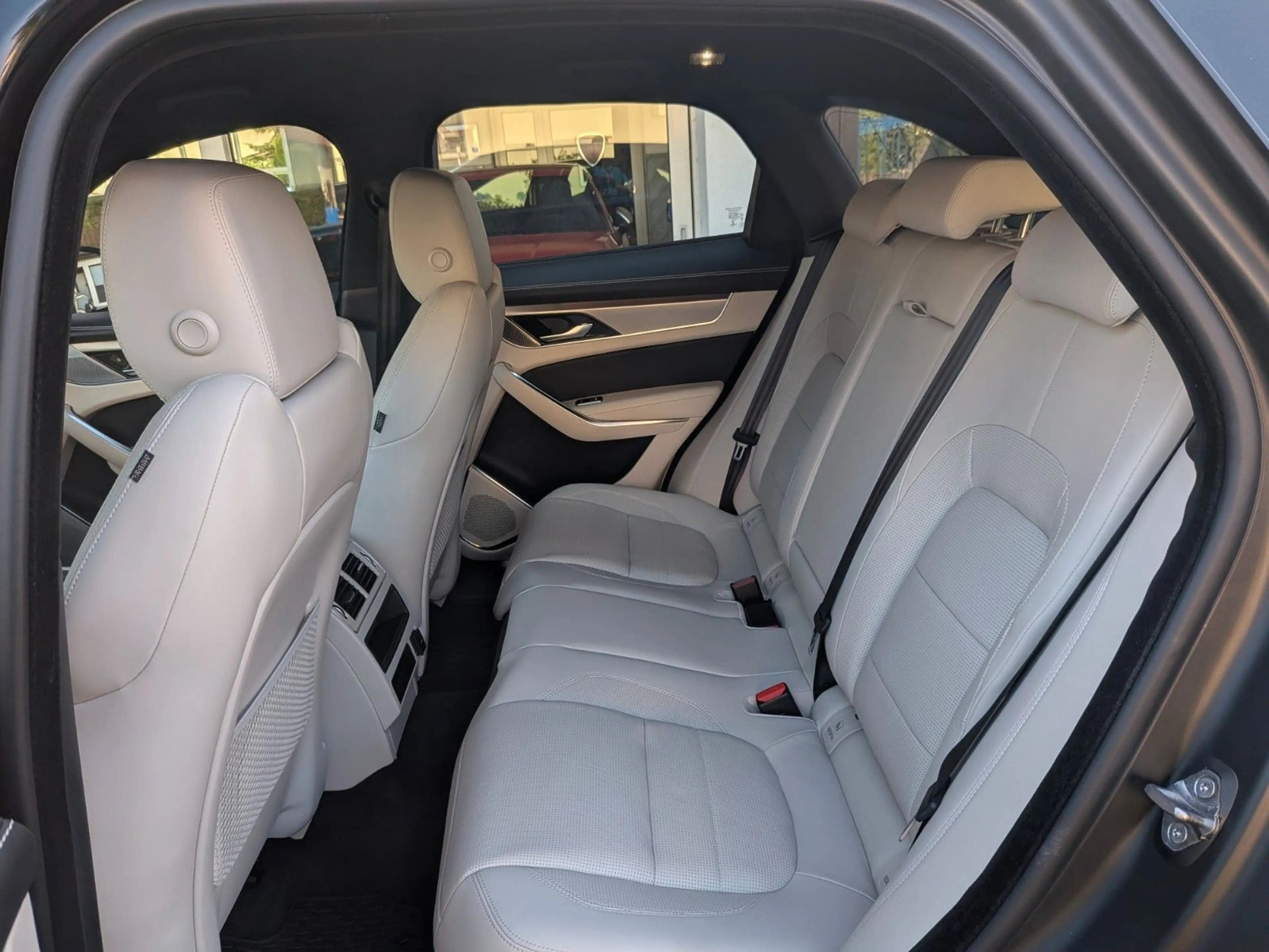 Jaguar F-Pace D300 R-DYNAMIC SE MY2024*Massage*Sitzlüft — photo 14