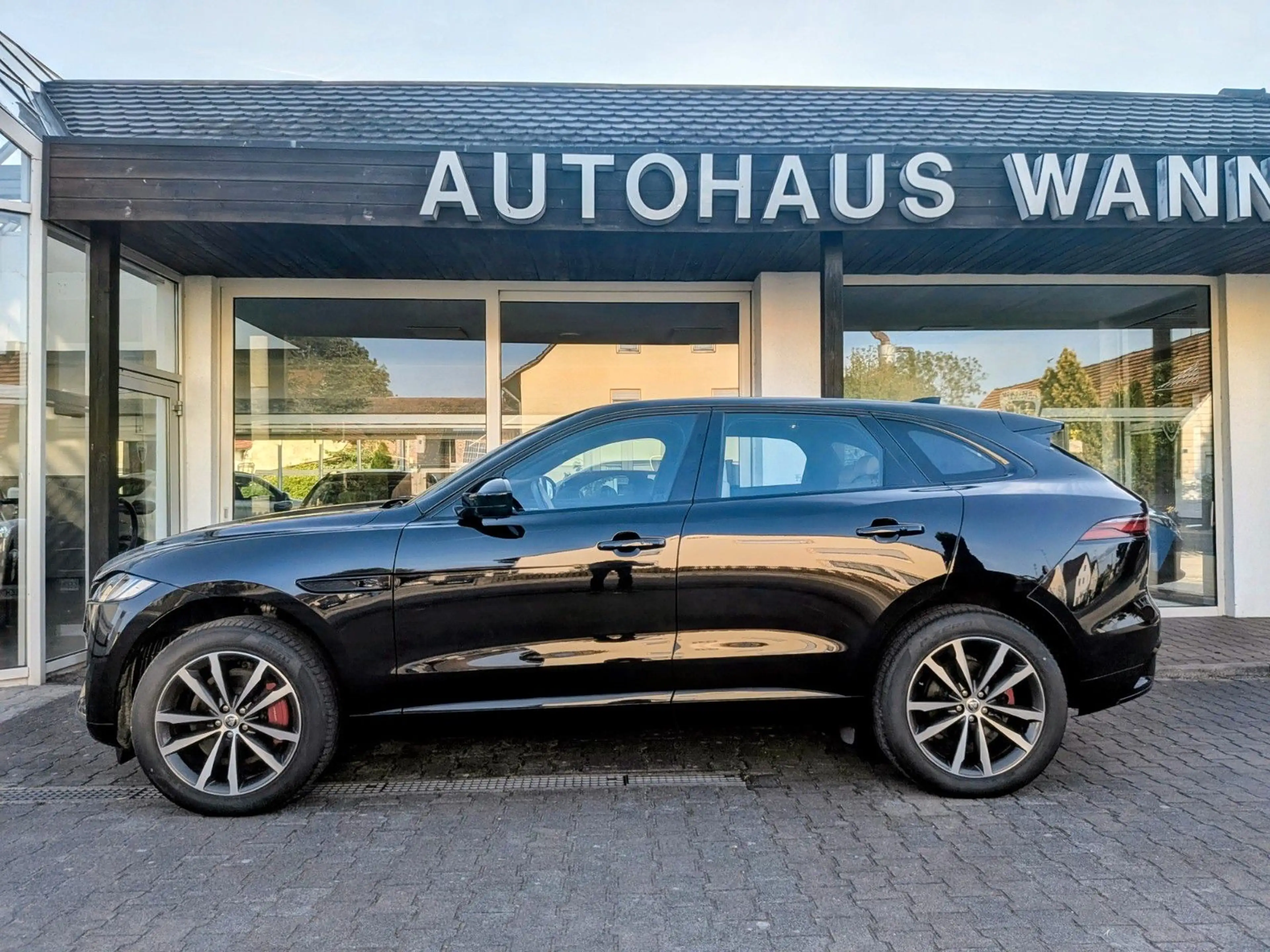 Jaguar F-Pace D300 R-DYNAMIC SE MY2024*Massage*Sitzlüft — photo 4