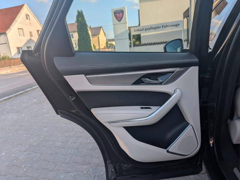 Jaguar F-Pace D300 R-DYNAMIC SE MY2024*Massage*Sitzlüft — photo 16