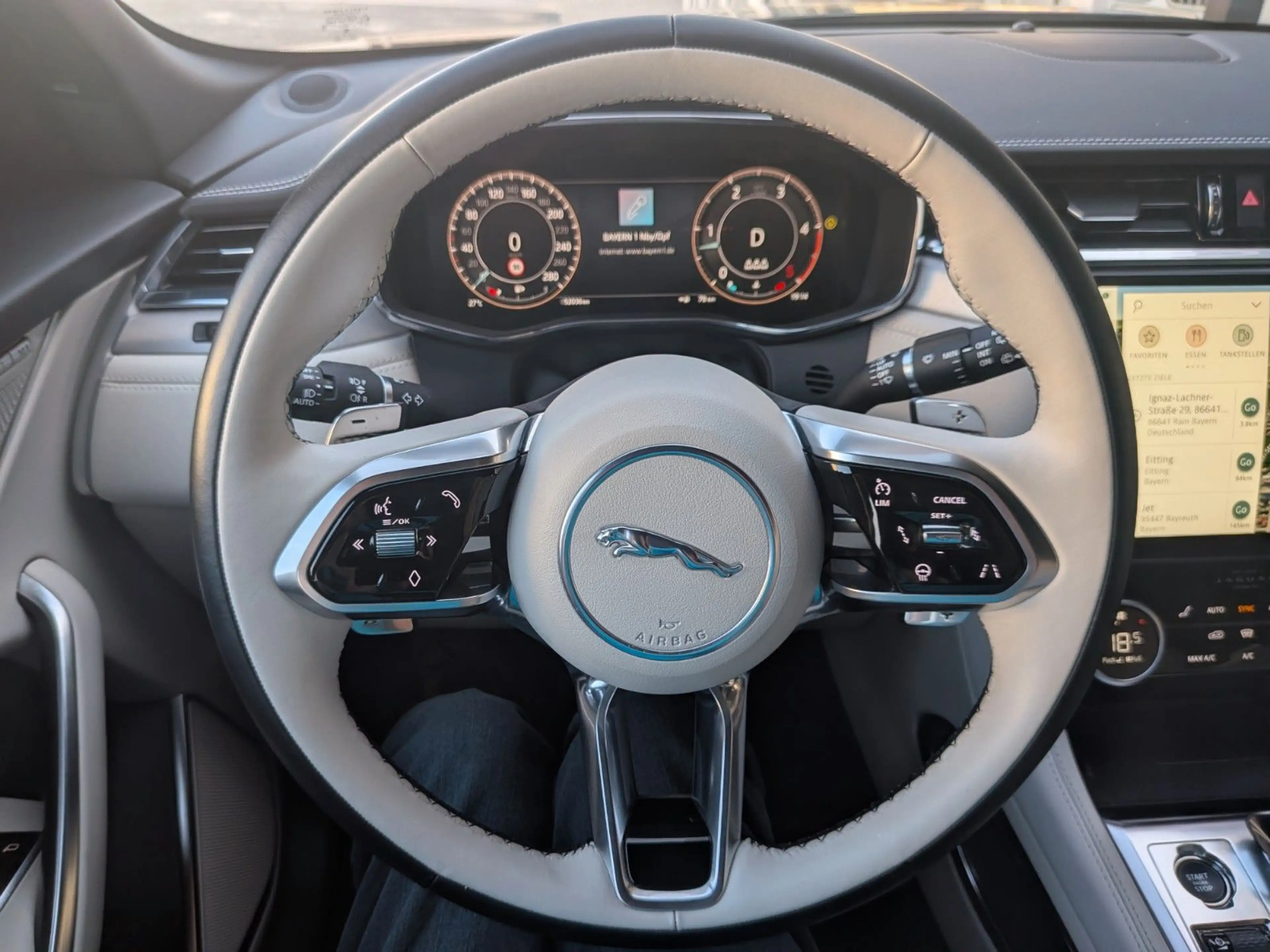 Jaguar F-Pace D300 R-DYNAMIC SE MY2024*Massage*Sitzlüft — photo 11