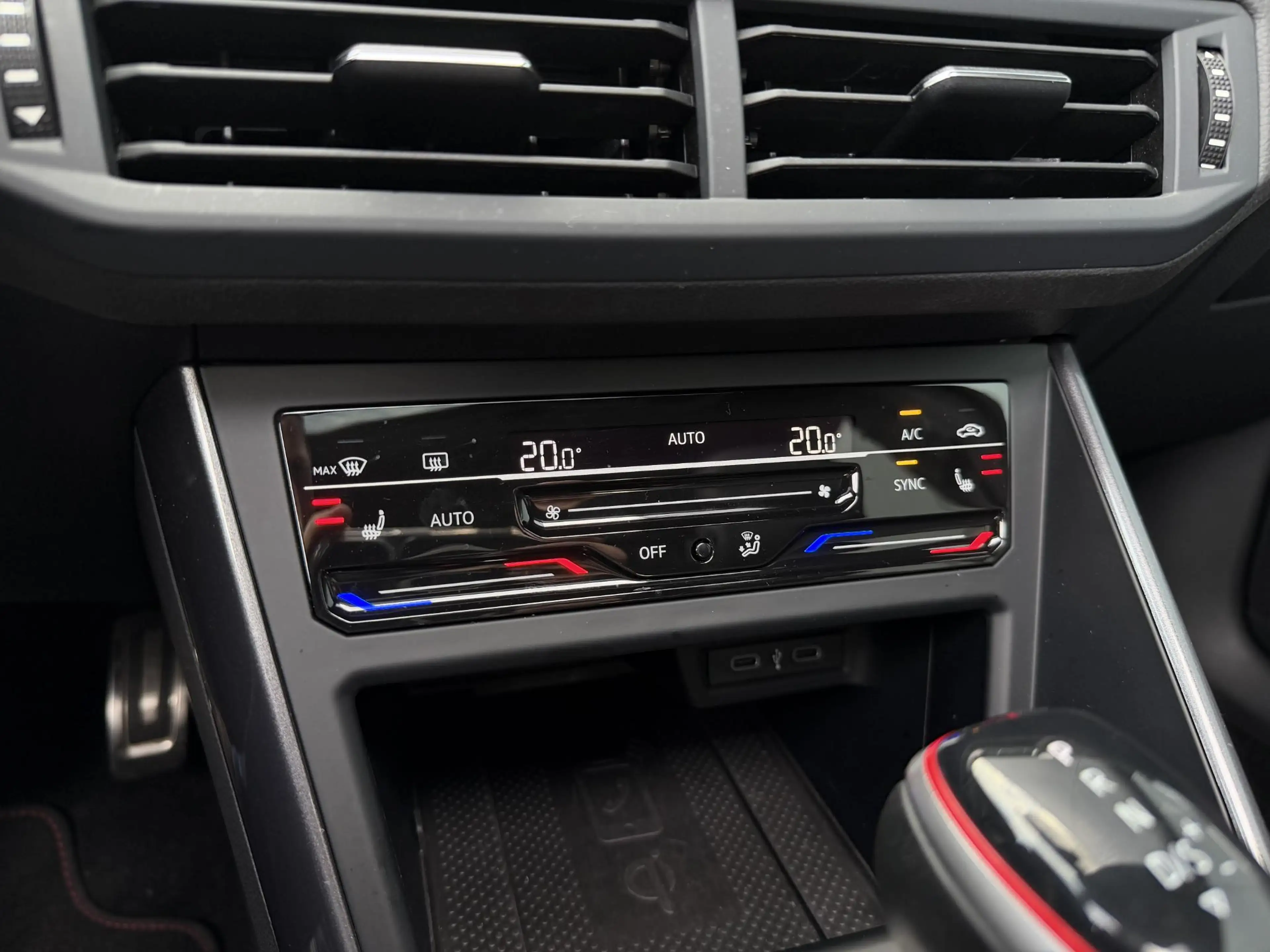 Volkswagen Polo GTI 2.0 TSI 18"/Panoramadak/Dodehoek/Stoelverwarming/D — photo 19