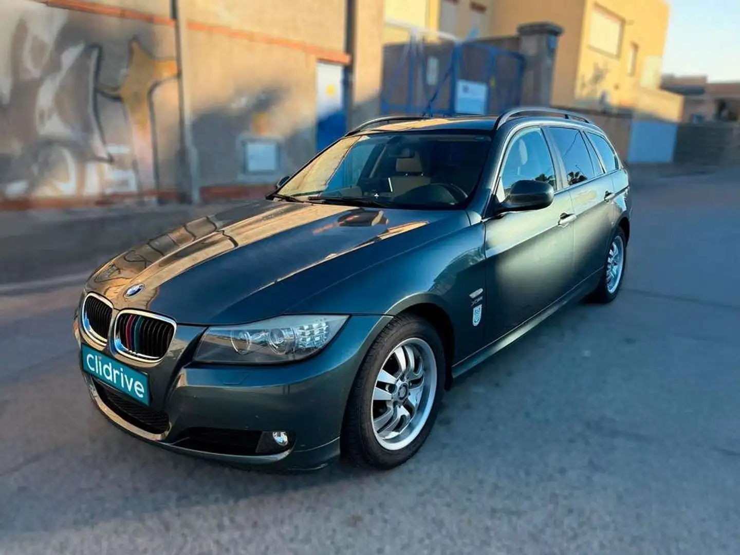 BMW 320 320d xDriveTouring Gris - 2