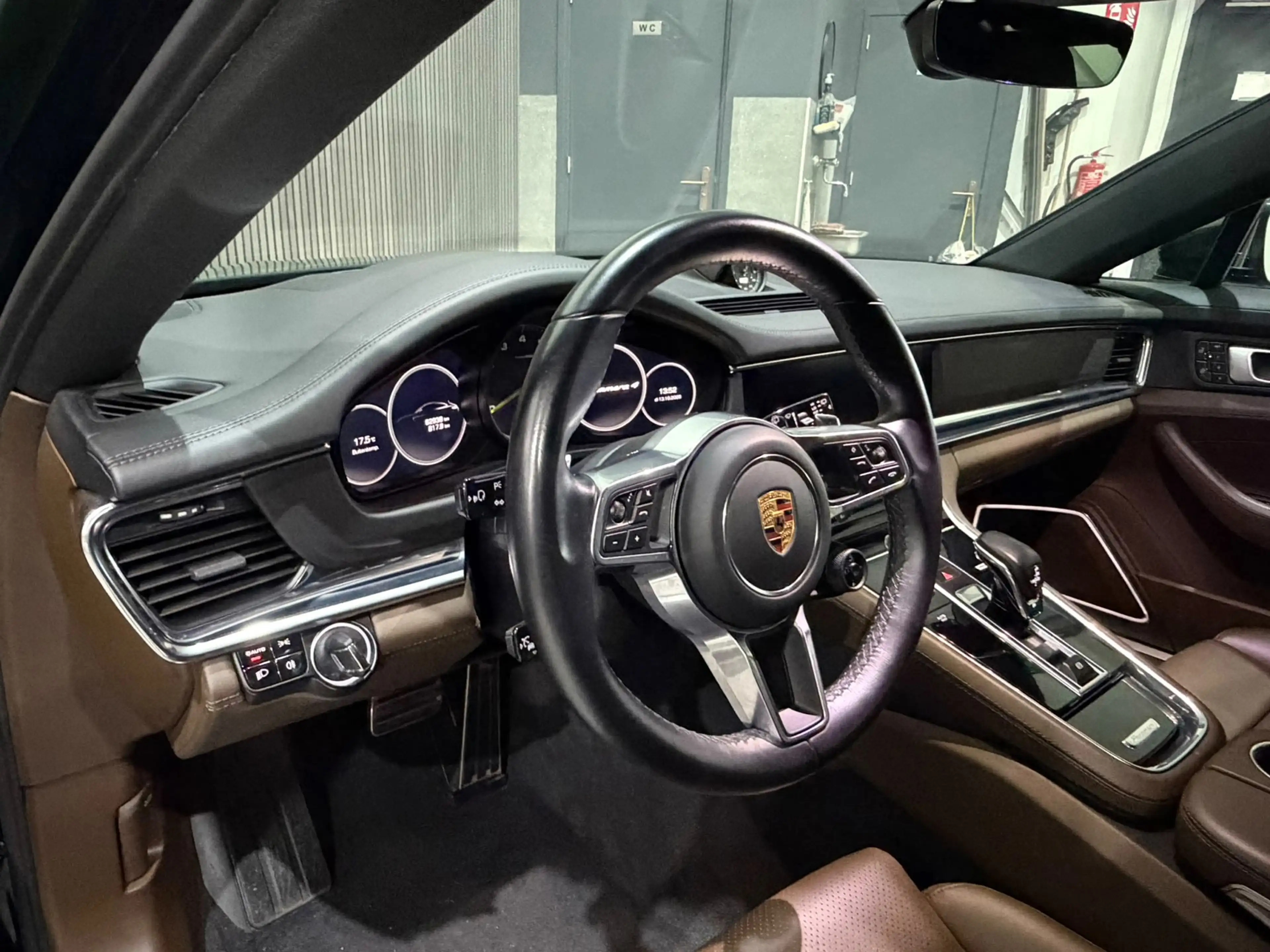 Porsche Panamera Sport Turismo 2.9 4 E-Hybrid / Goodwood Green / In — photo 8
