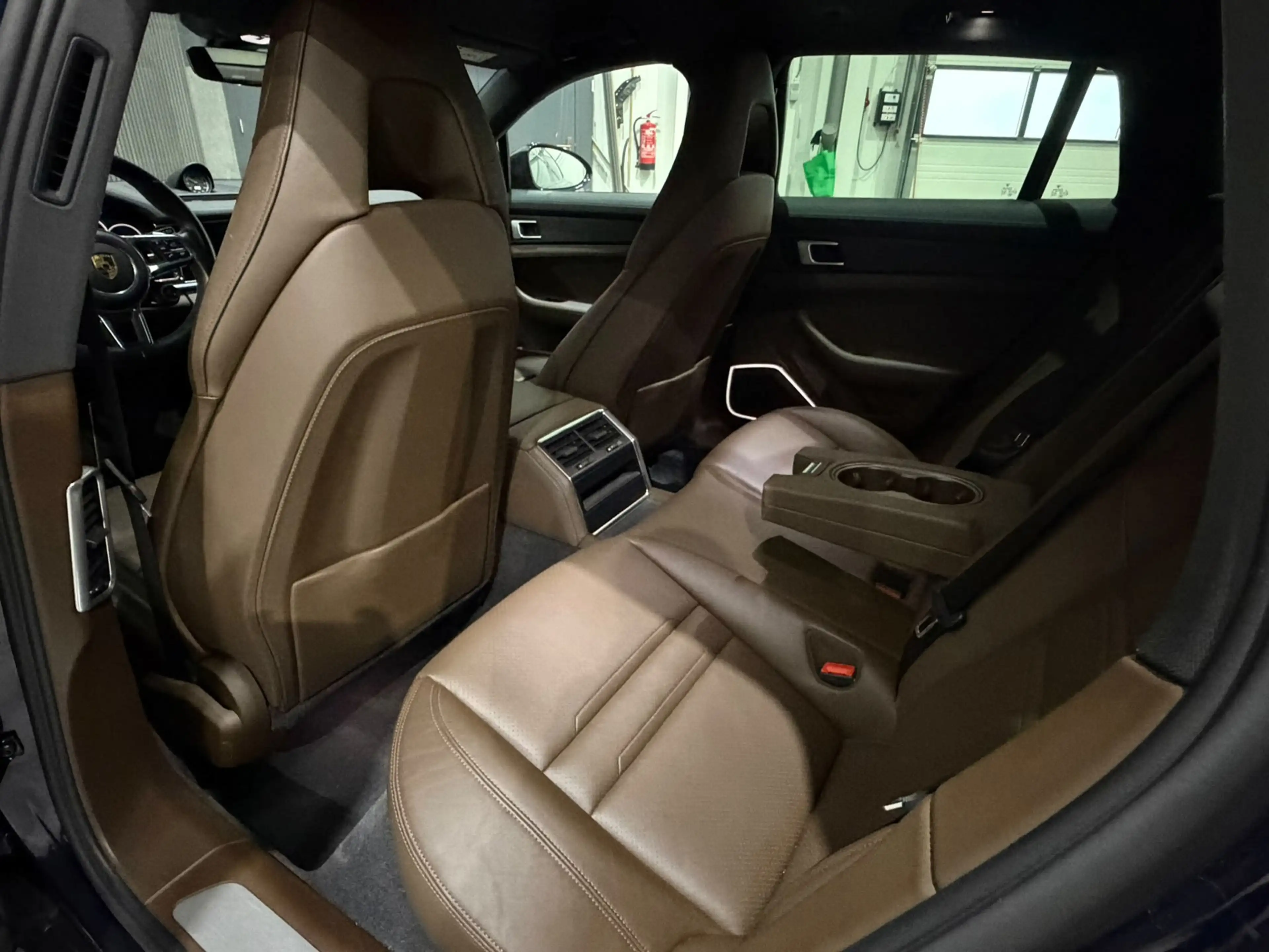 Porsche Panamera Sport Turismo 2.9 4 E-Hybrid / Goodwood Green / In — photo 11