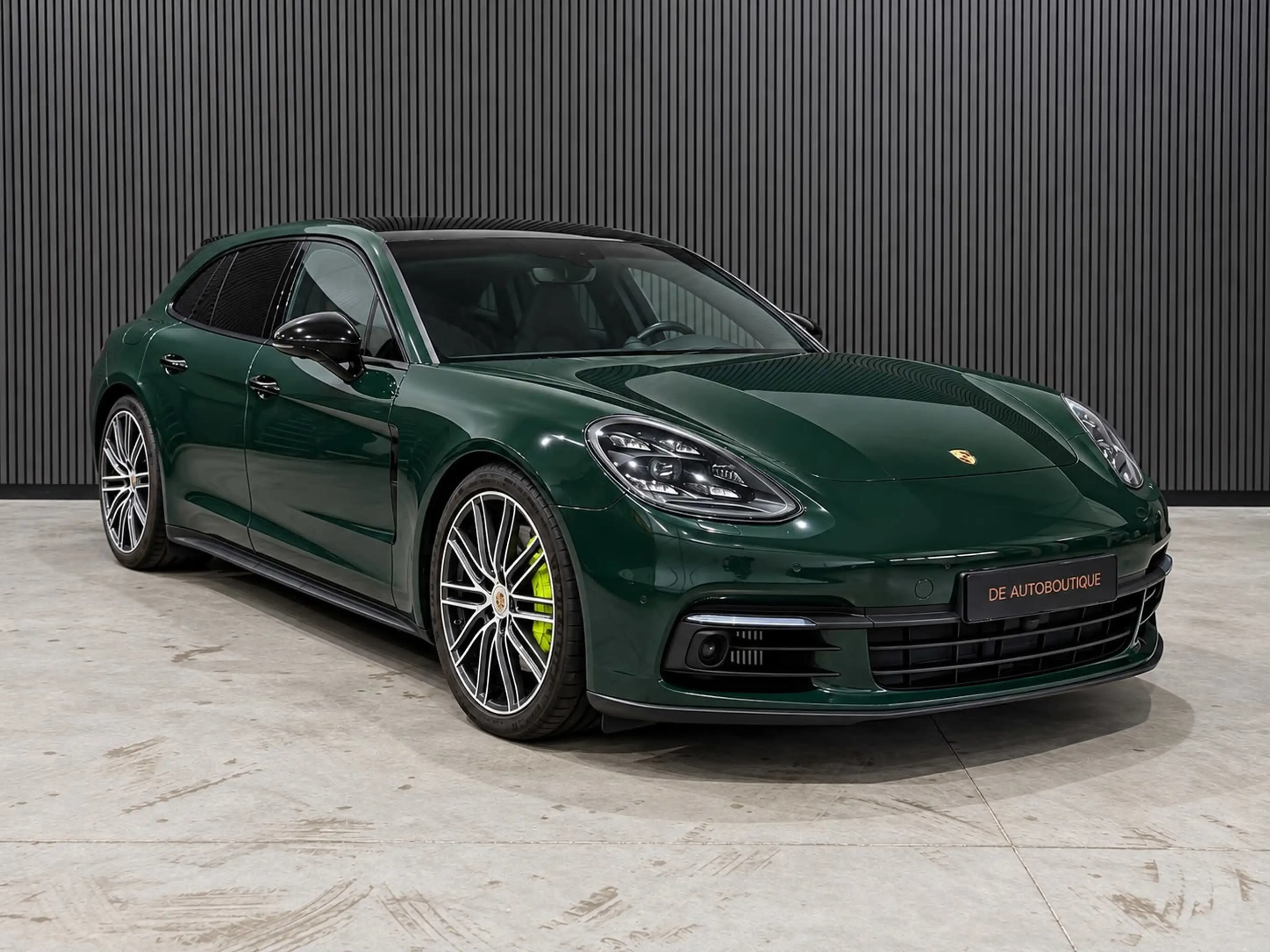 Porsche Panamera Sport Turismo 2.9 4 E-Hybrid / Goodwood Green / In