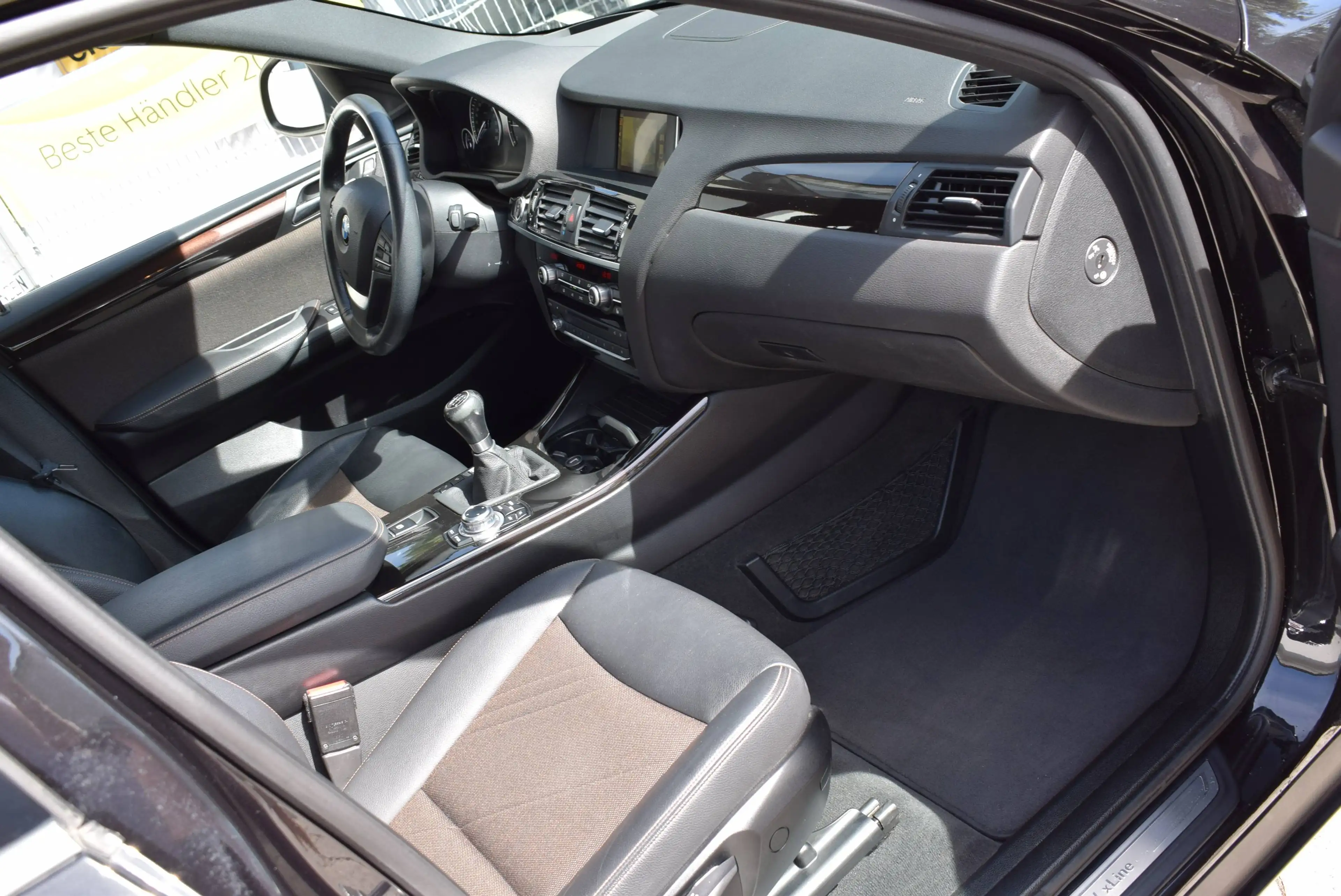 BMW X4 xDrive 20 d xLine Navi/Cam/ALU — photo 2