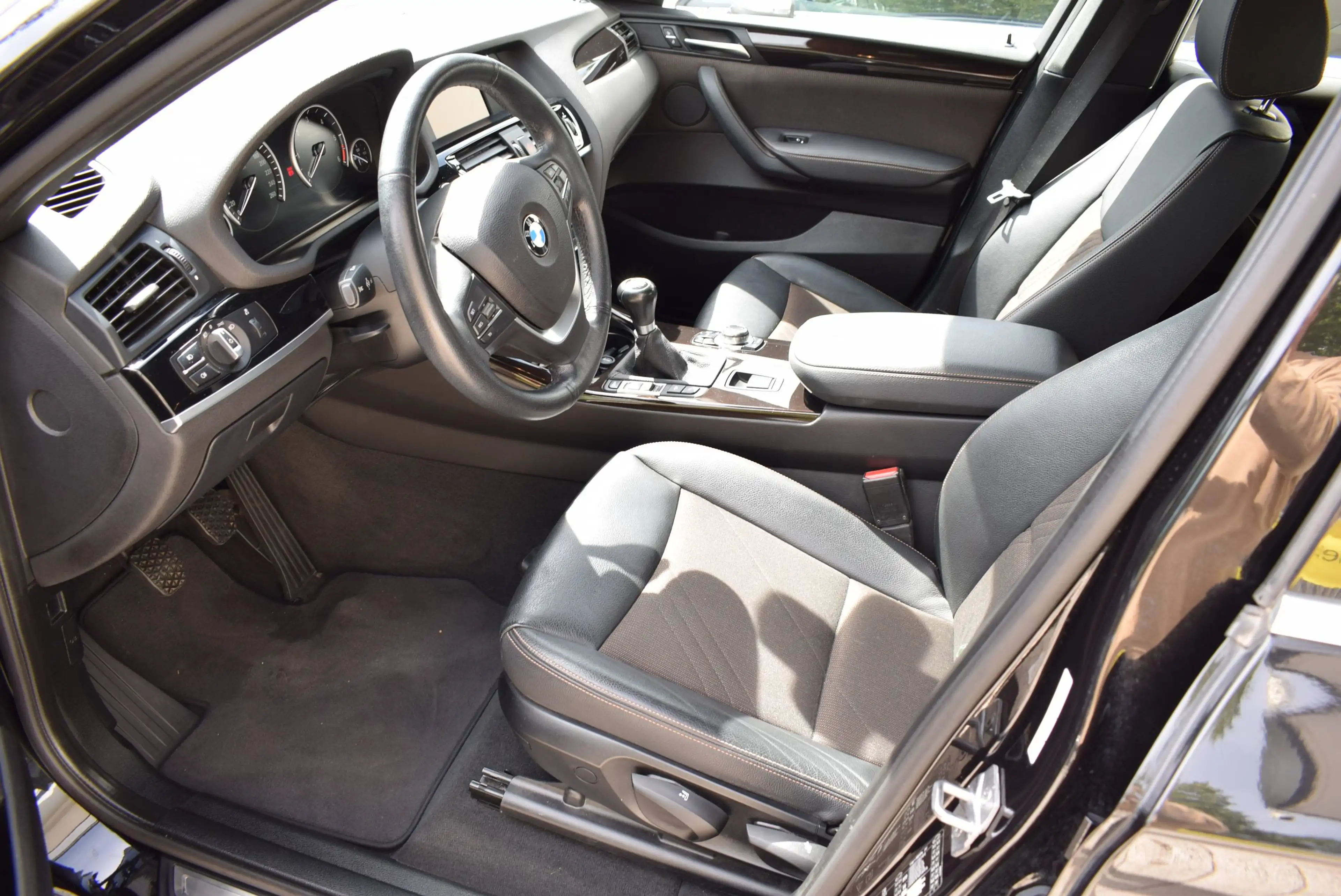 BMW X4 xDrive 20 d xLine Navi/Cam/ALU — photo 3