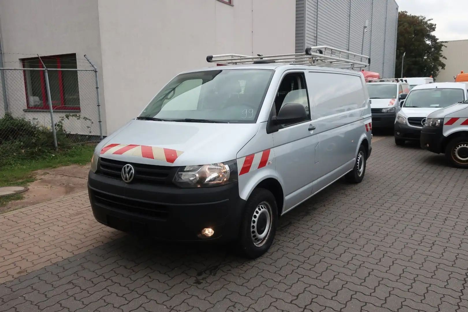 Volkswagen T5 Transporter Kasten lang 4Motion/Klima/FN: 99 Silber - 1