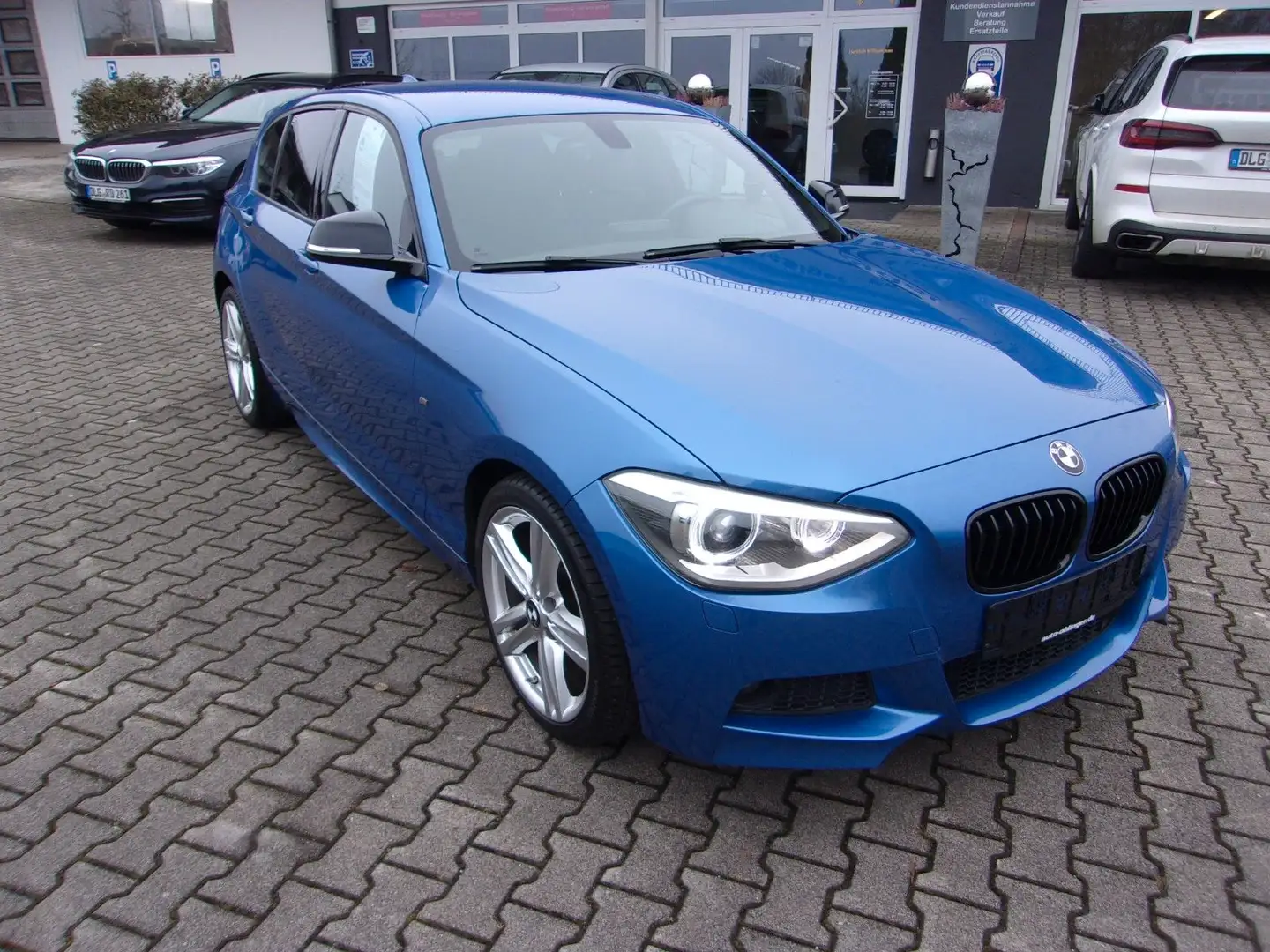 BMW 116 i M-Sportpaket Bleu - 1