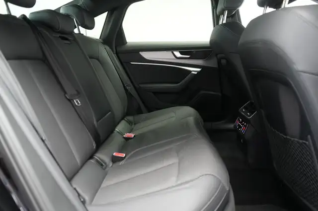 Audi A6 view 12
