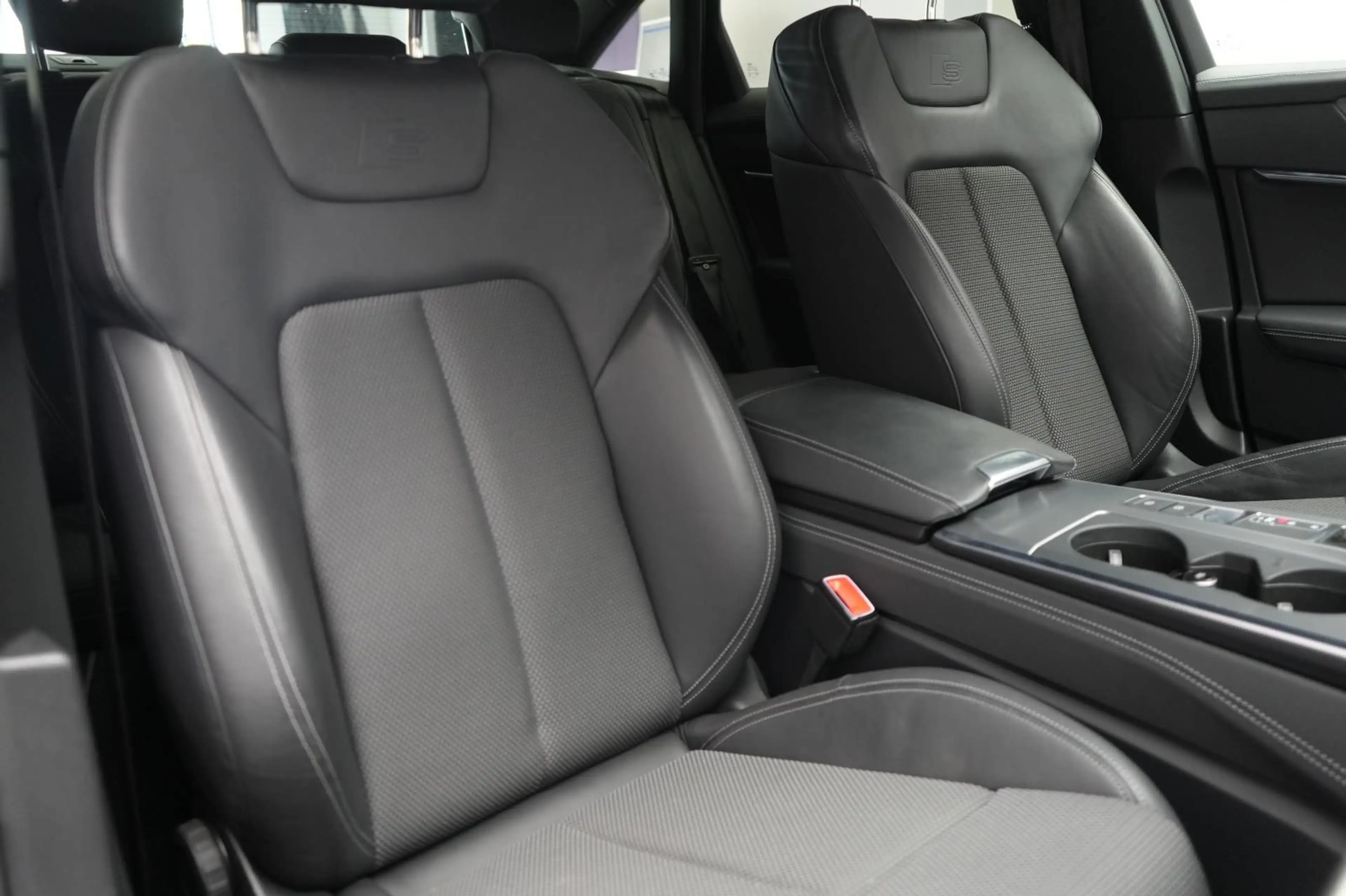 Audi A6 40 TDI quattro S tronic S line ACC/Virtual/La — photo 9
