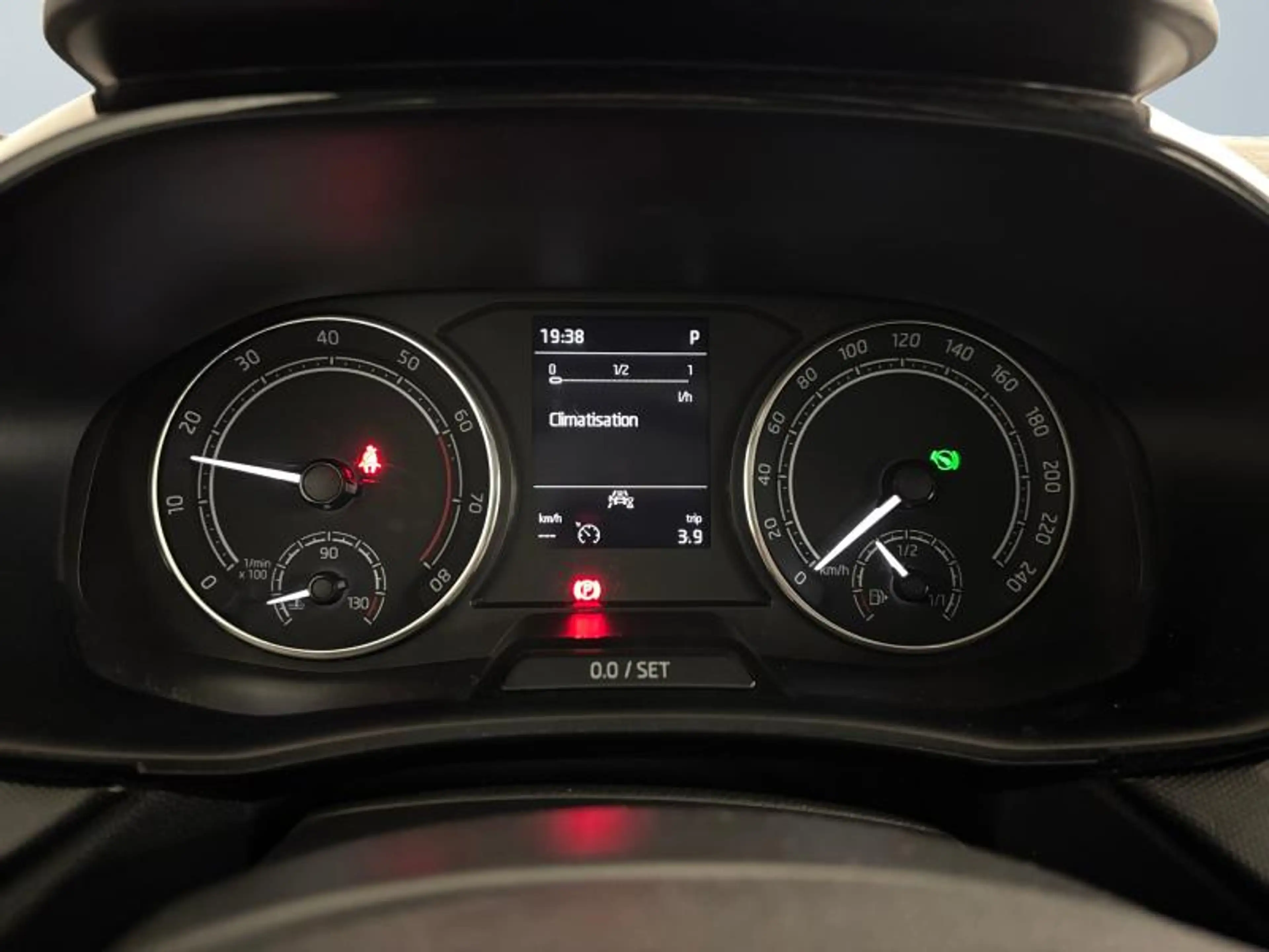 Skoda Fabia Ambition | 1.0 tsi | Boite auto | Carplay | Capteu — photo 14