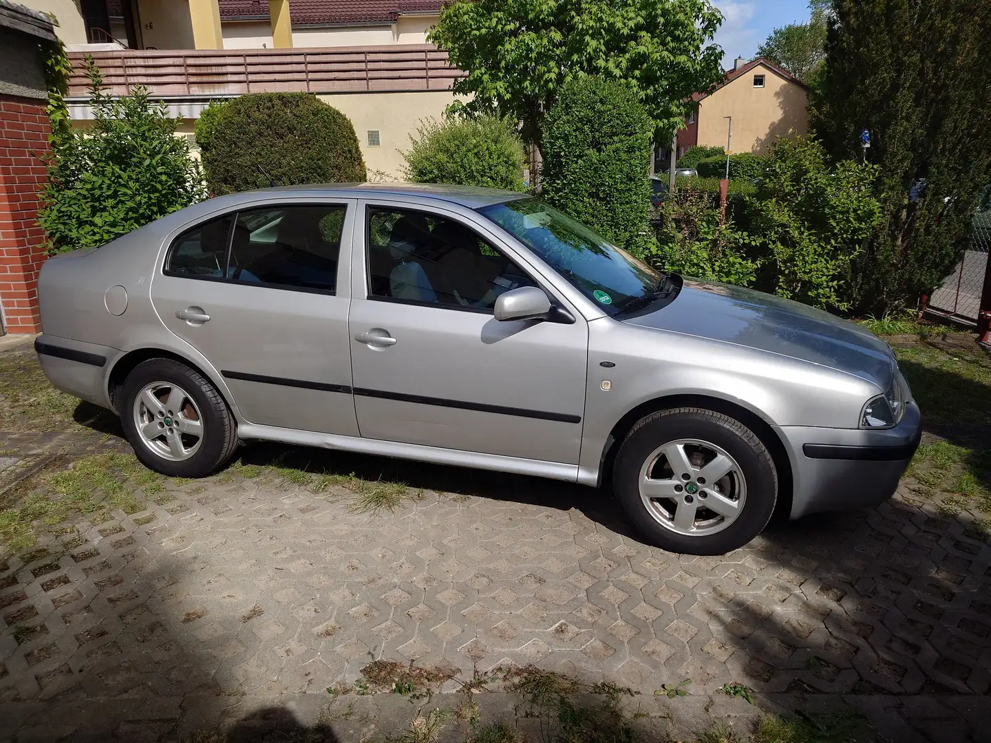 Skoda Octavia Octavia 1.6 Ambiente Ezüst - 2