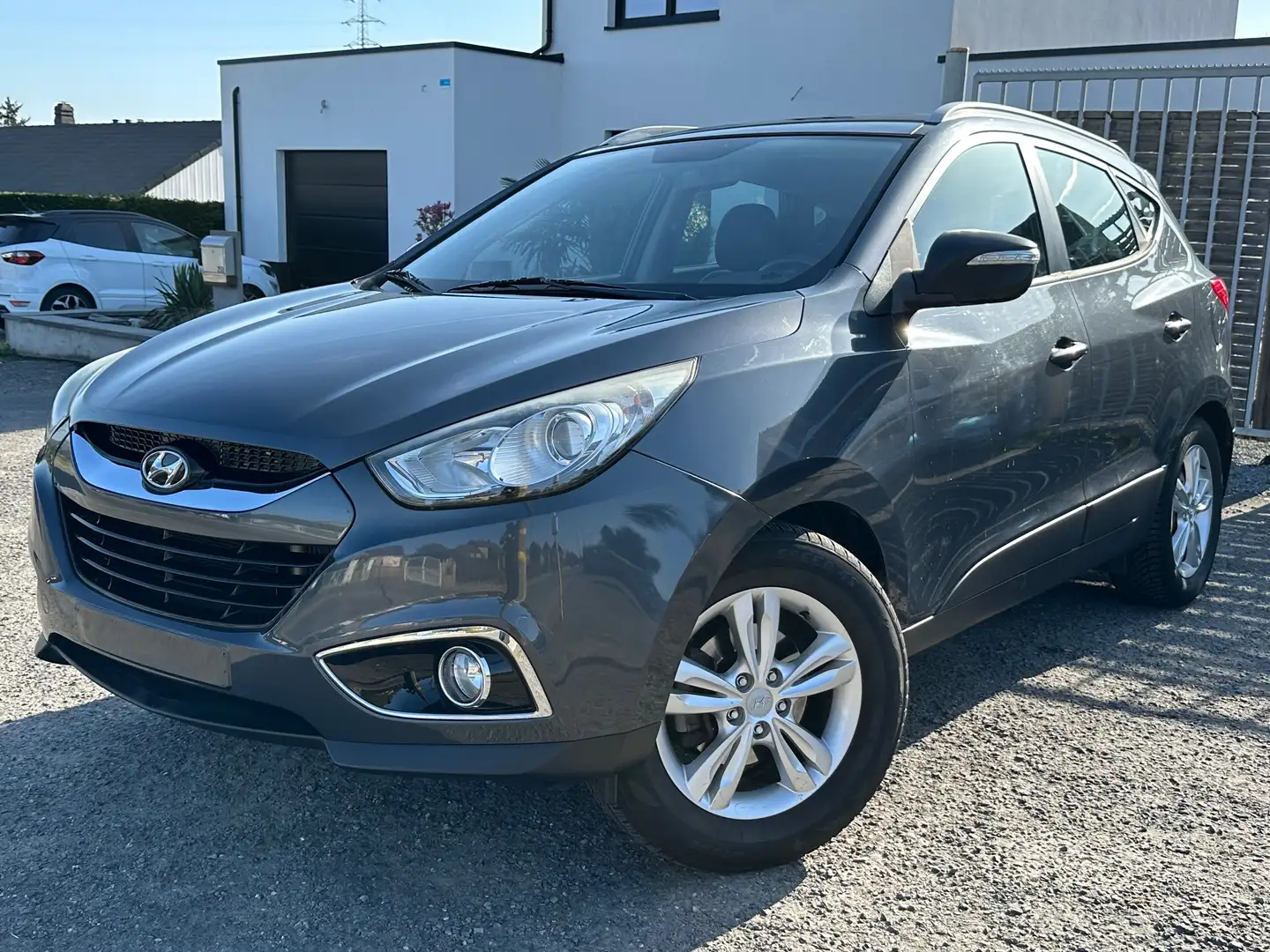 Hyundai iX35 1.7 CRDi *GARANTIE 1 AN*CUIR*CLIM*EURO5 Grijs - 1
